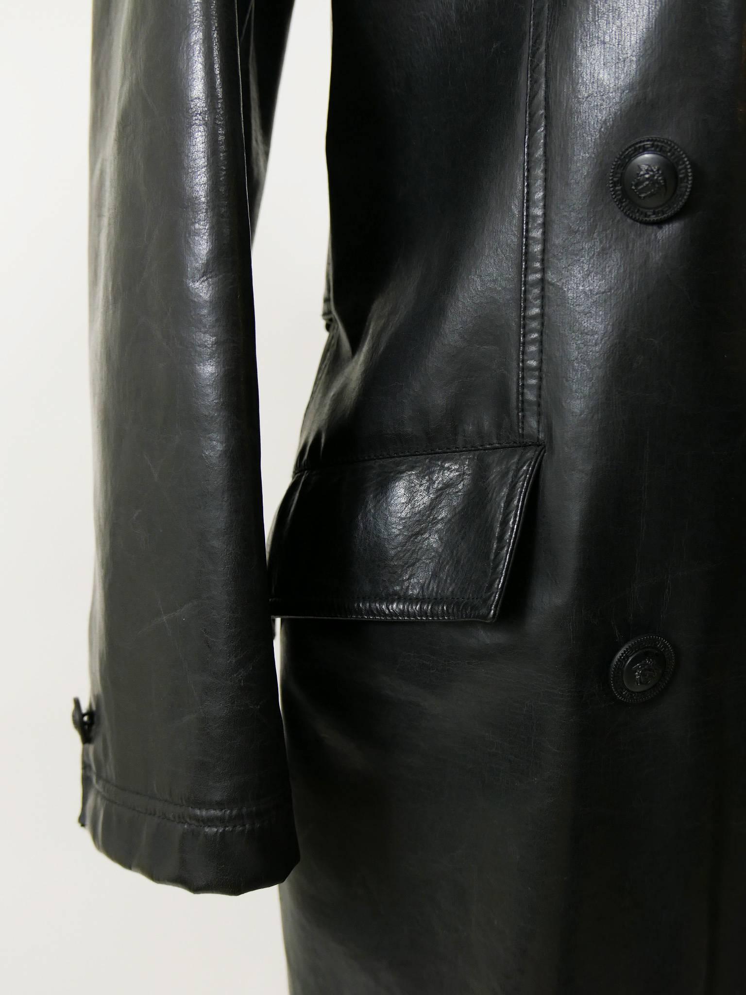 1990s GIANNI VERSACE Black Leather Trench Coat For Sale 1