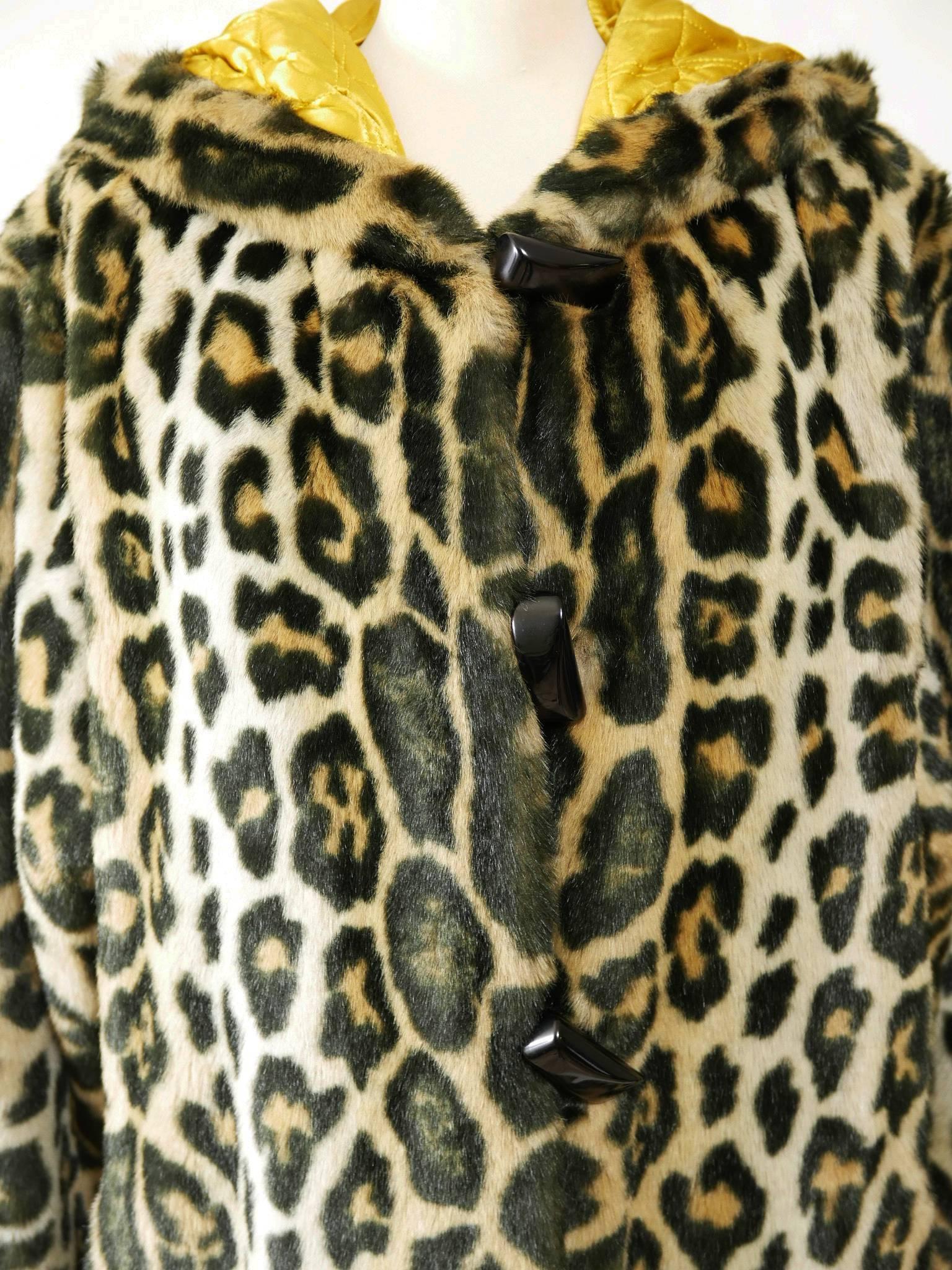 1990s ESCADA Leopard Print Faux Fur Hooded Coat Jacket In Good Condition In Milan, Italy