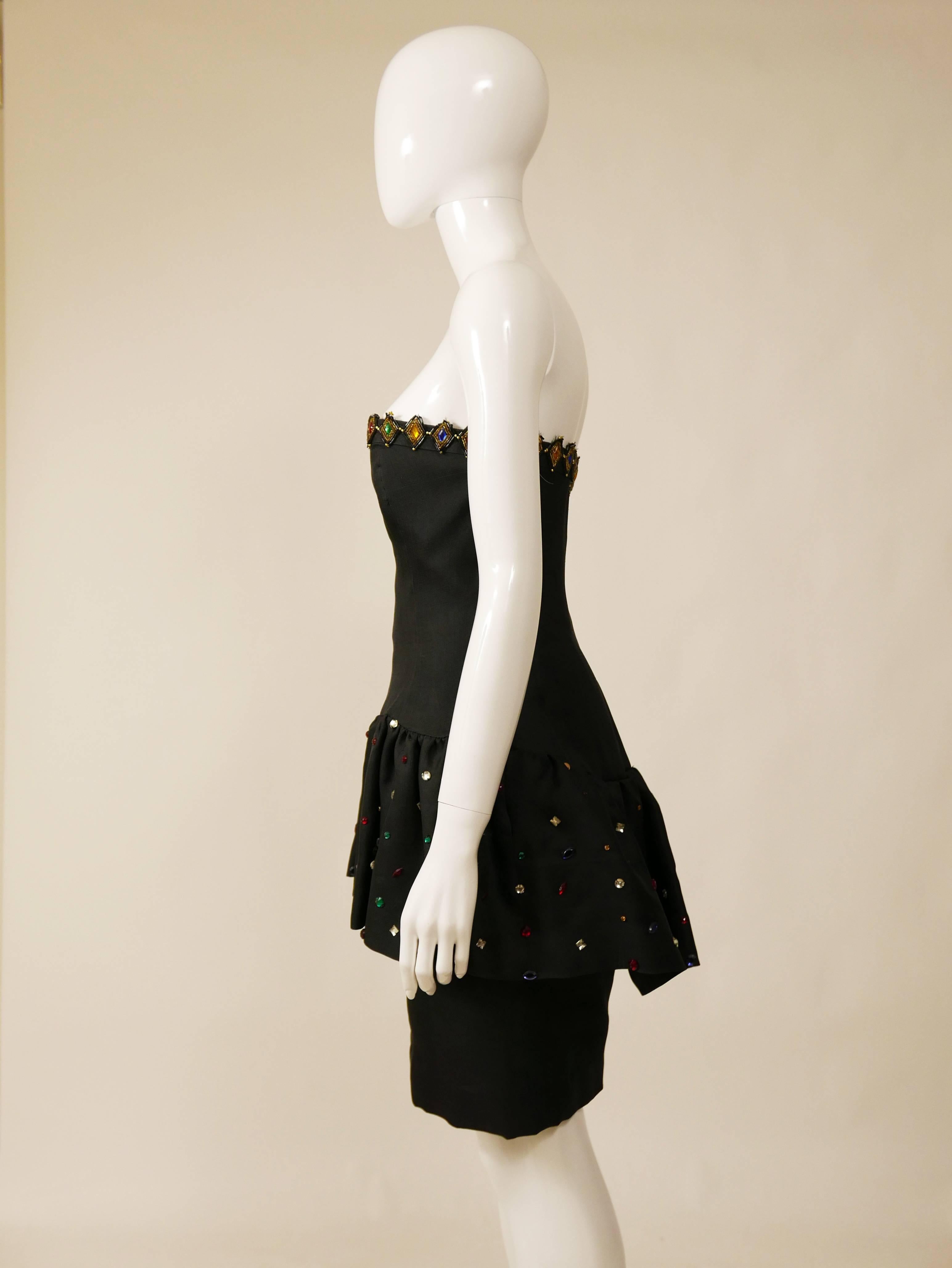 1980s SAINT LAURENT Rive Gauche Black Beadeds Strapless Cocktail Dress In Excellent Condition For Sale In Milan, Italy