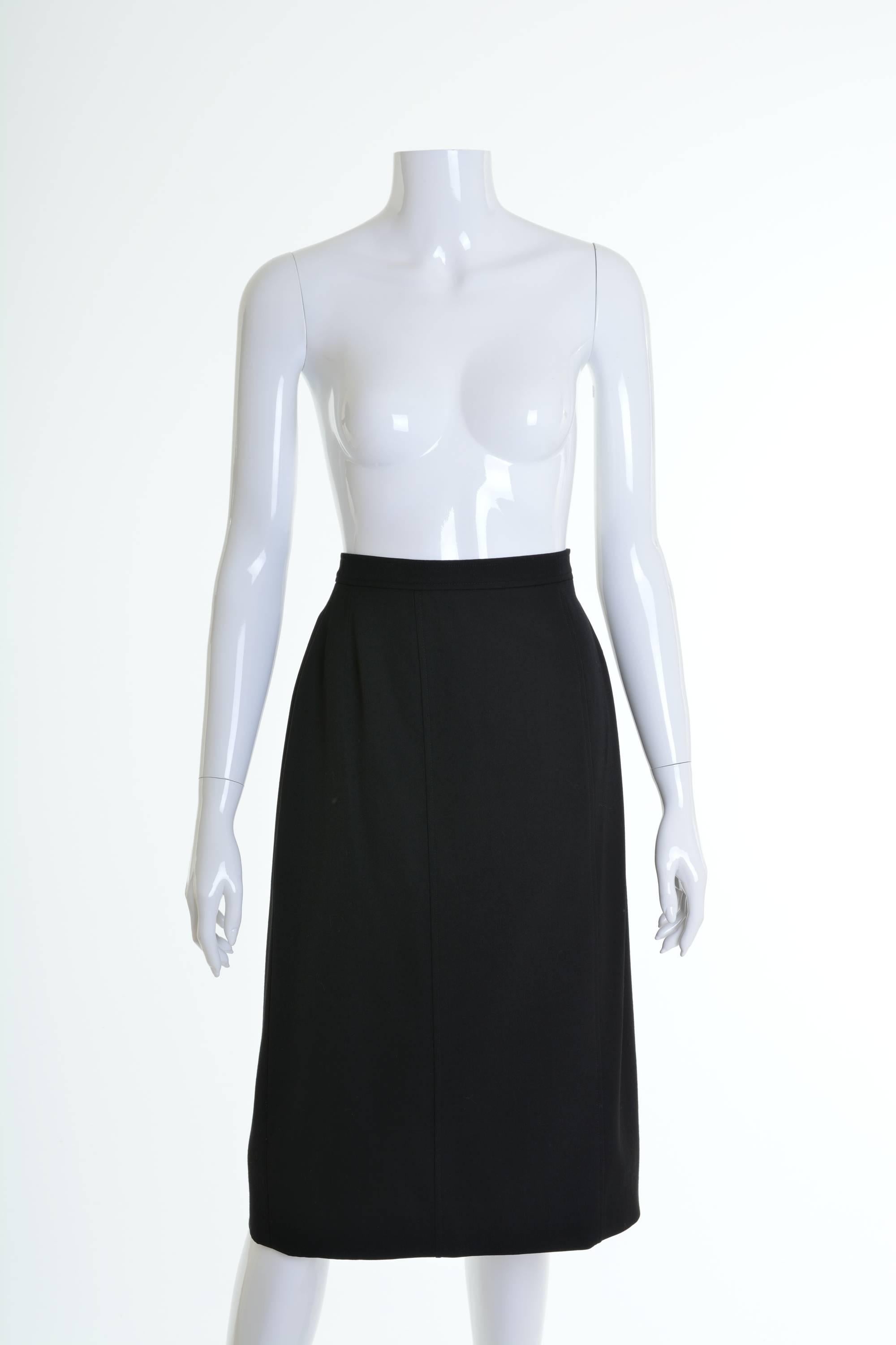 1990s CHANEL Black Gabardine Suit Dress In Excellent Condition For Sale In Milan, Italy