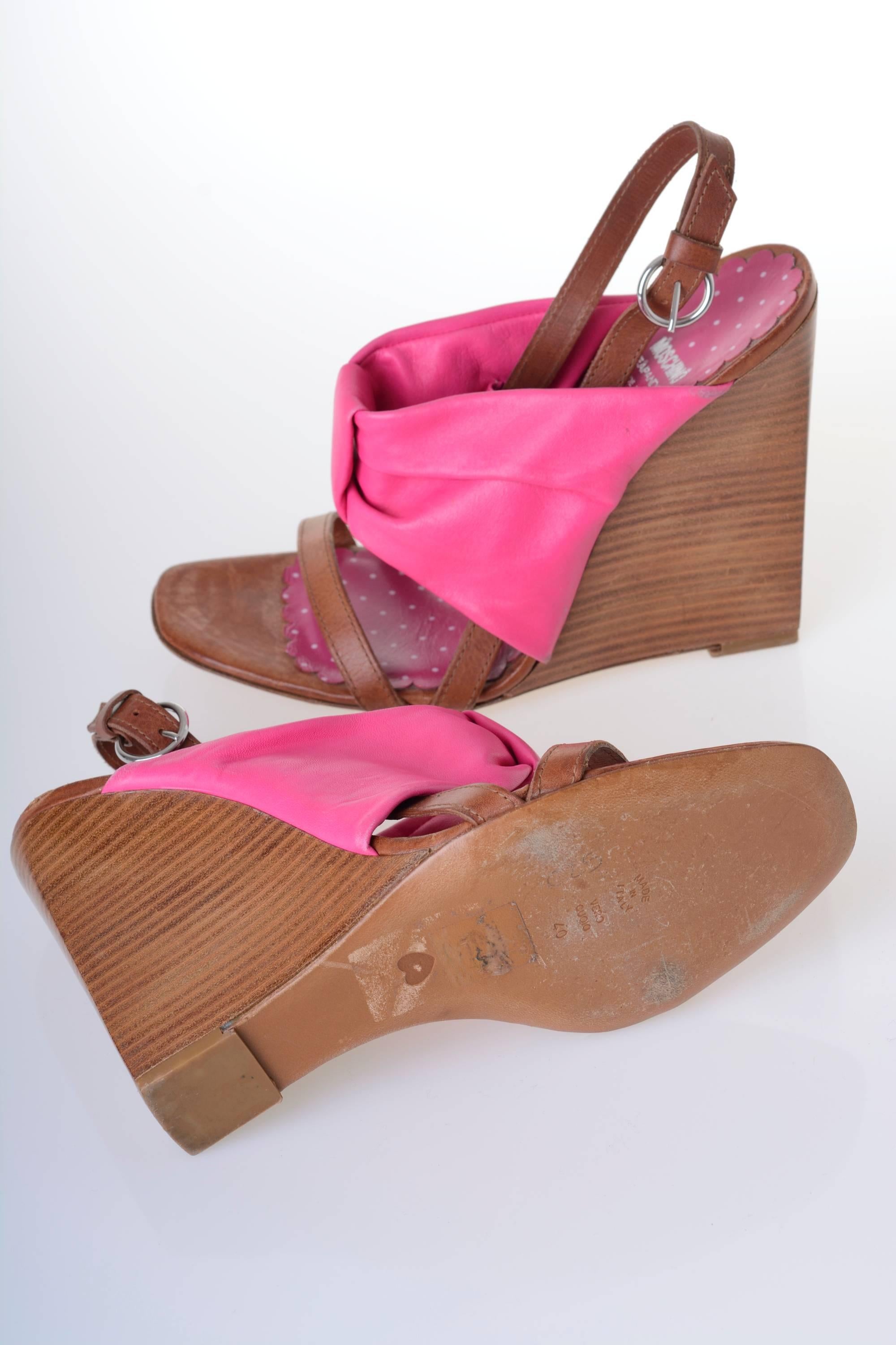 Pink MOSCHINO Cheap & Chic Fuchsia Bow Wedge Sandals For Sale