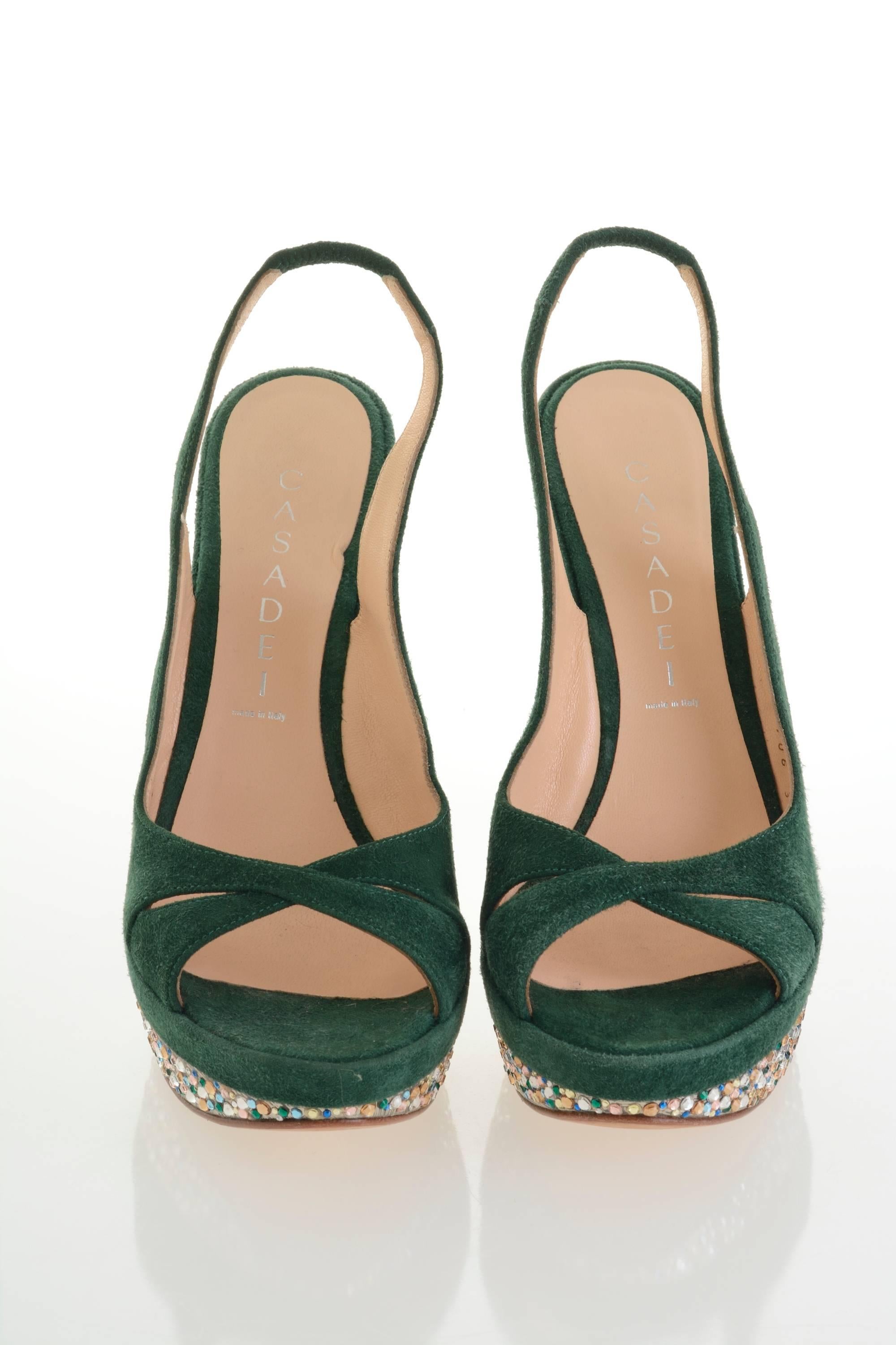 These feminine and authentic Casadei sandals are in green suede leather with Swarovski multi-tone crystals on the platforms and heels.  


Measurement:
Label size 37 Italian 
Insole 9,25 inch
Heel height 5,50 inch
Platform 1,50 inch