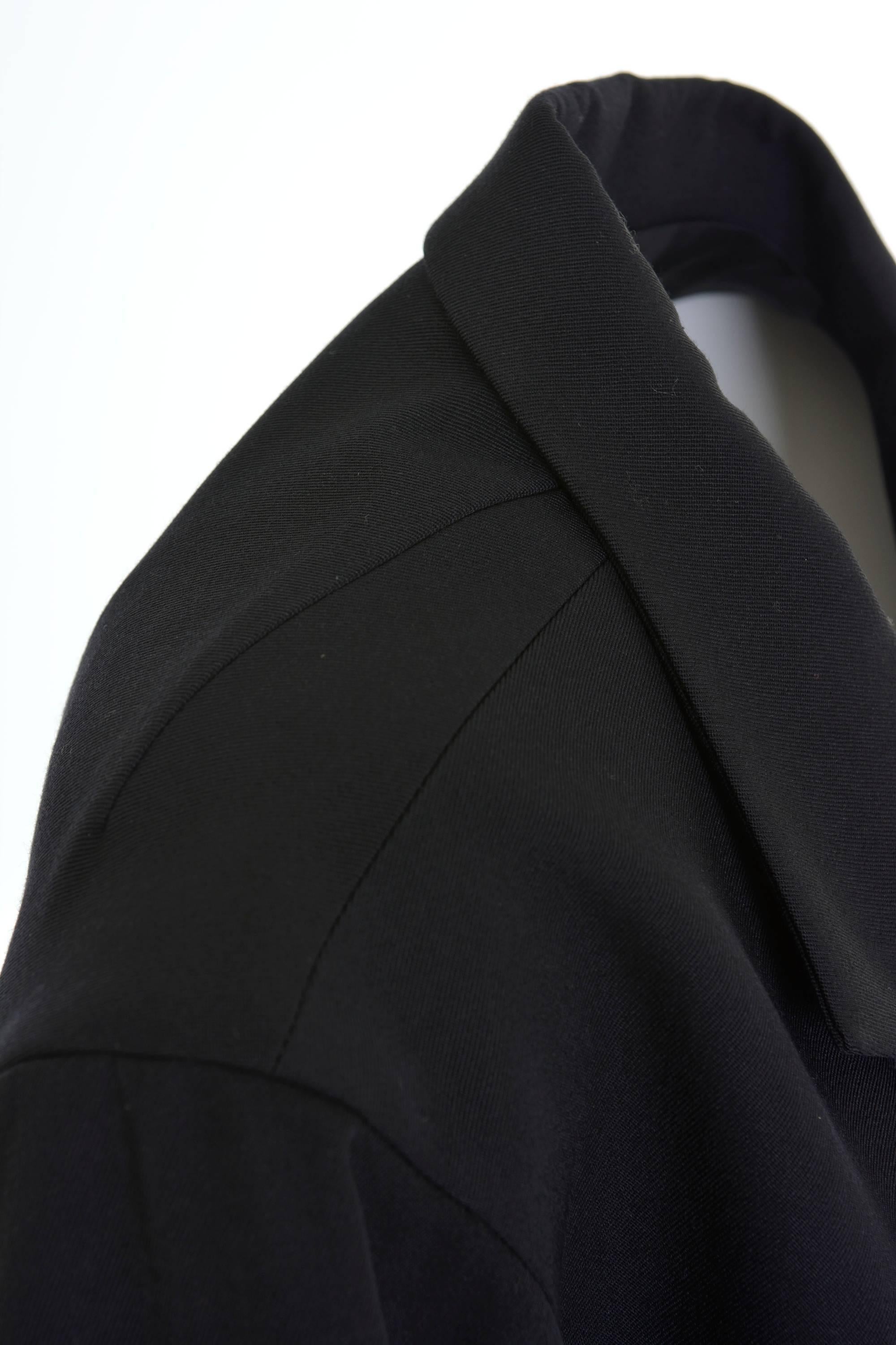 YOHJI YAMAMOTO Black Asymmetric Gabardine Blazer Jacket In Excellent Condition For Sale In Milan, Italy
