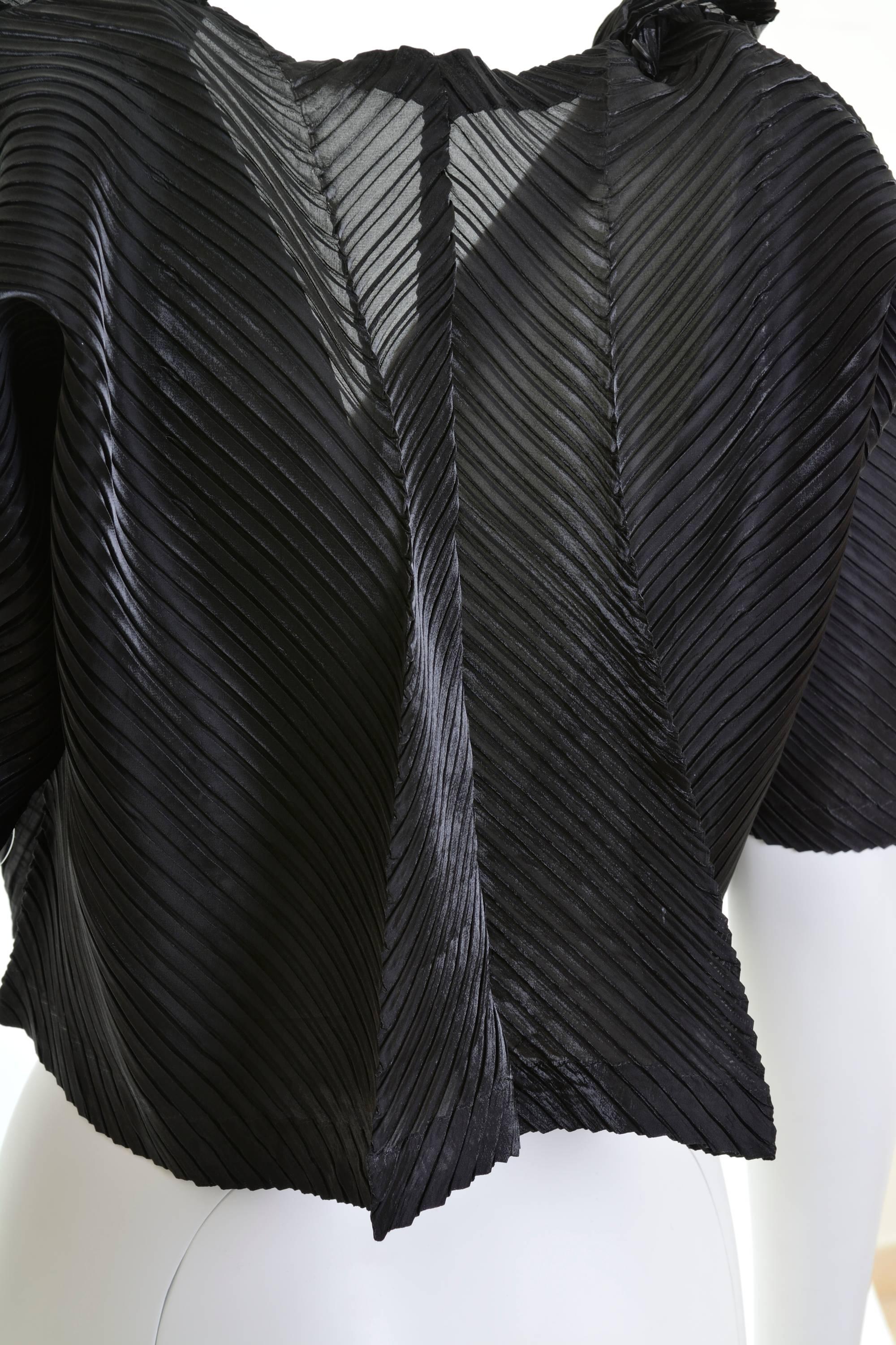 ISSEY MIYAKE Black Pleateds Shirt Top For Sale 2