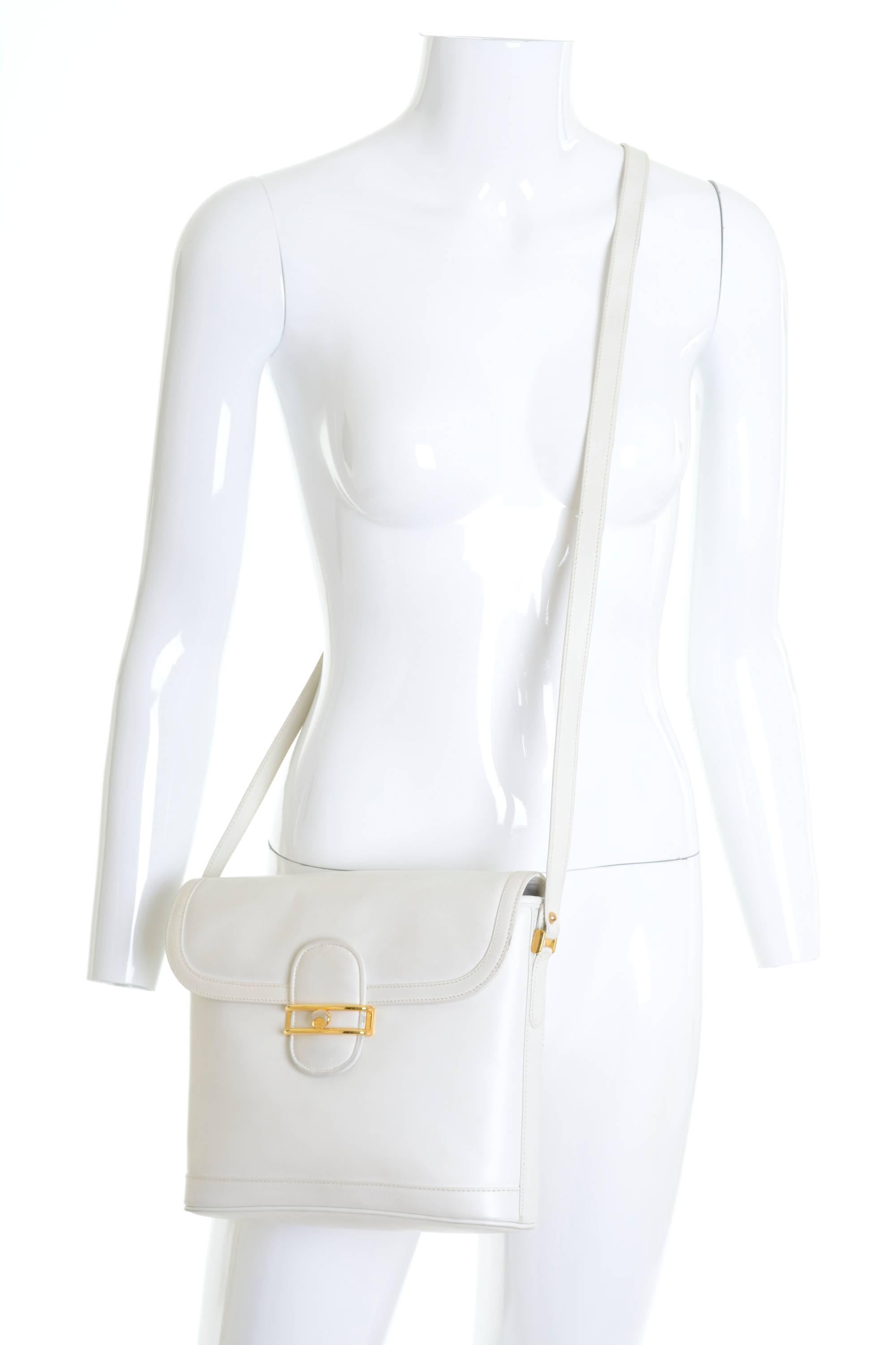 Women's 1970s GUCCI Authentic Rare White Leather Shoulder Bag