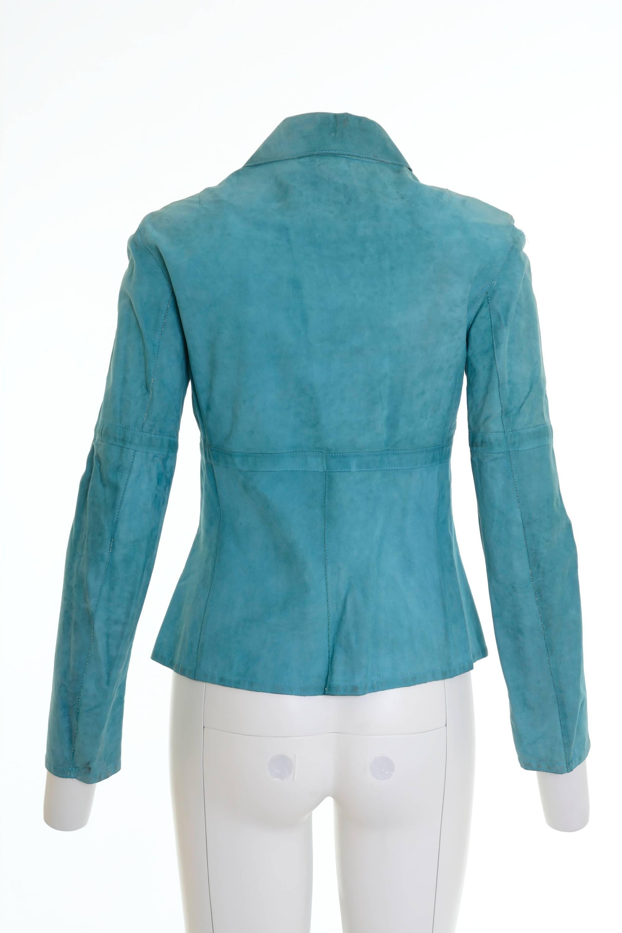 Emilio Pucci turquoise suede leather jacket, zip closure, top stitches, printed mesh lining, side pockets, patch and inside pockets. Made in Italy 

Good Condition

Label: Emilio Pucci Firenze
Fabric: 100% suede leather
Colors: light blue, green,