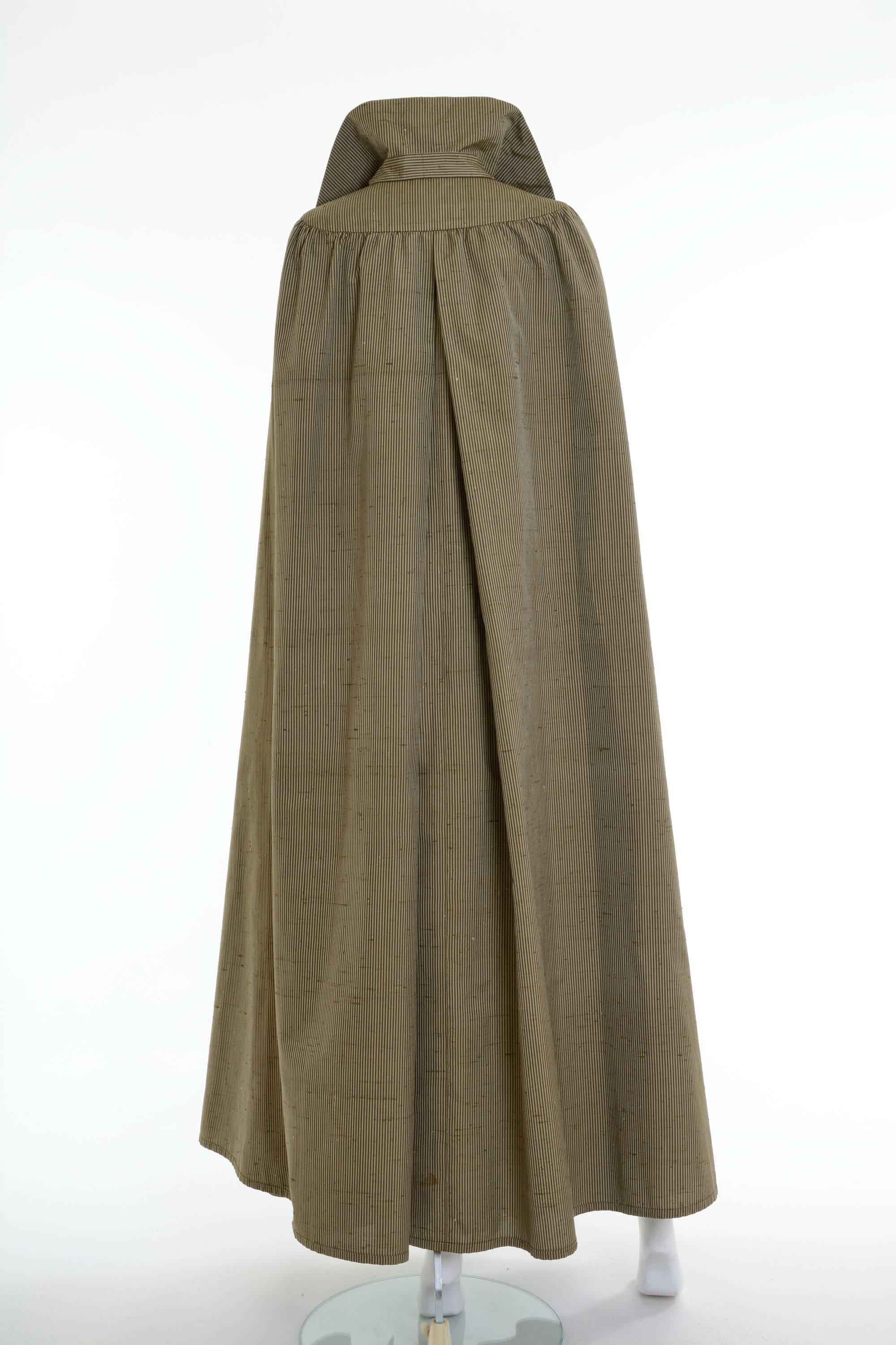 1980s Mila Schön Olive Green Long Skirt and Cape In Excellent Condition For Sale In Milan, Italy