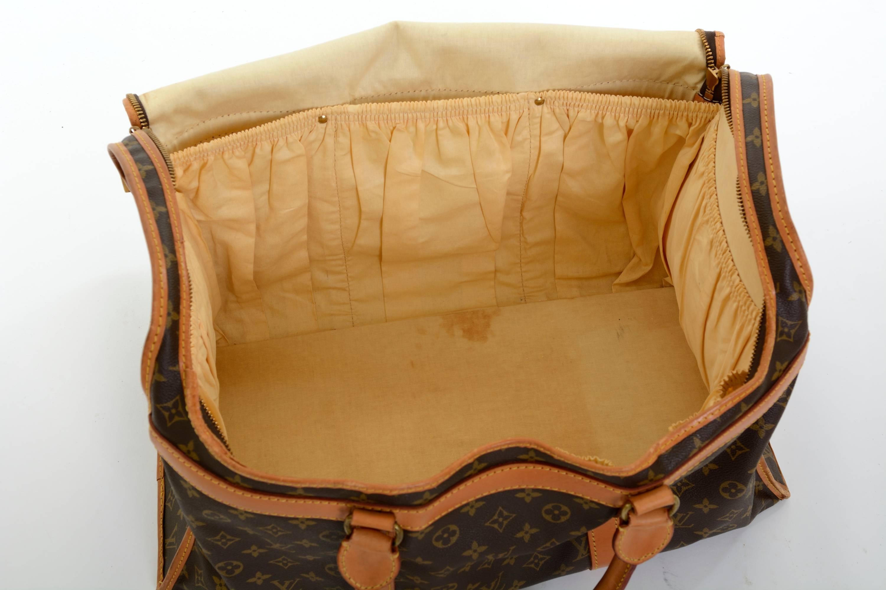 1990s Louis Vuitton Sac Chaussures Monogram Canvas Carry Bag In Good Condition In Milan, Italy
