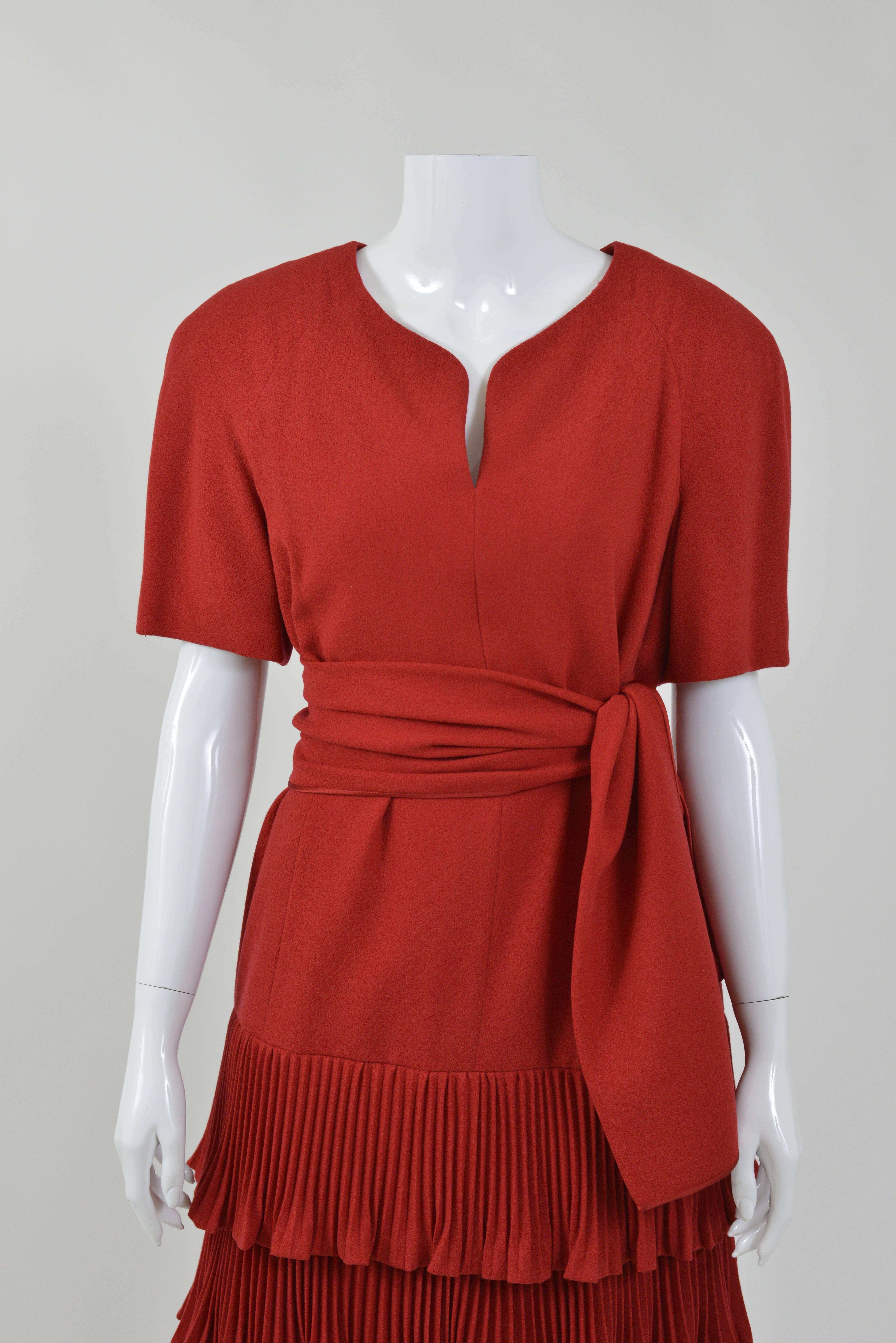 Women's 1990s VALENTINO COUTURE Red Pleateds Cocktail Dress For Sale