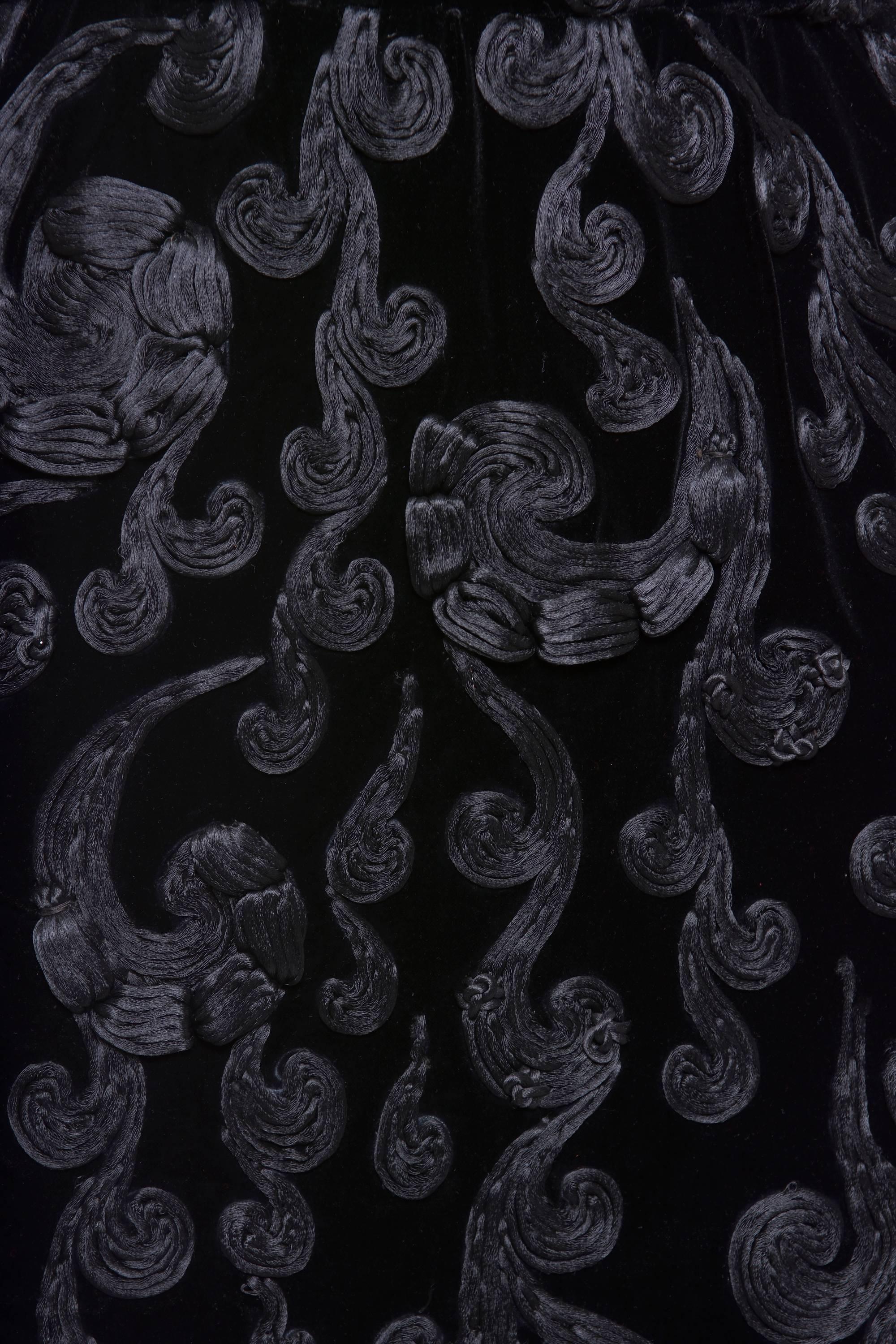 Black 1990s Velvet Embroidery Evening Cocktail Dress For Sale