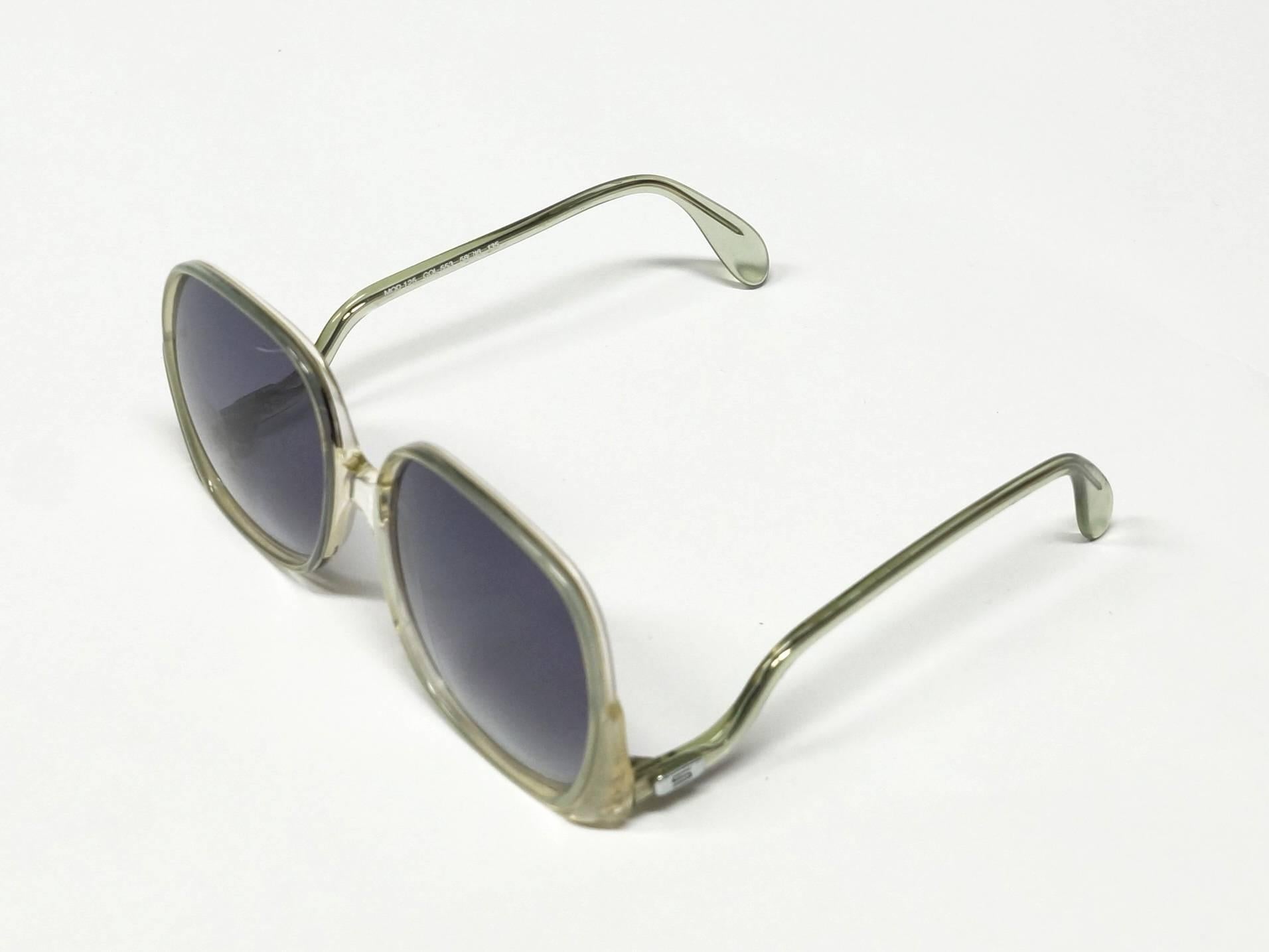 Women's 1970s Silhouette Oversized Sunglasses with Drop Temples For Sale