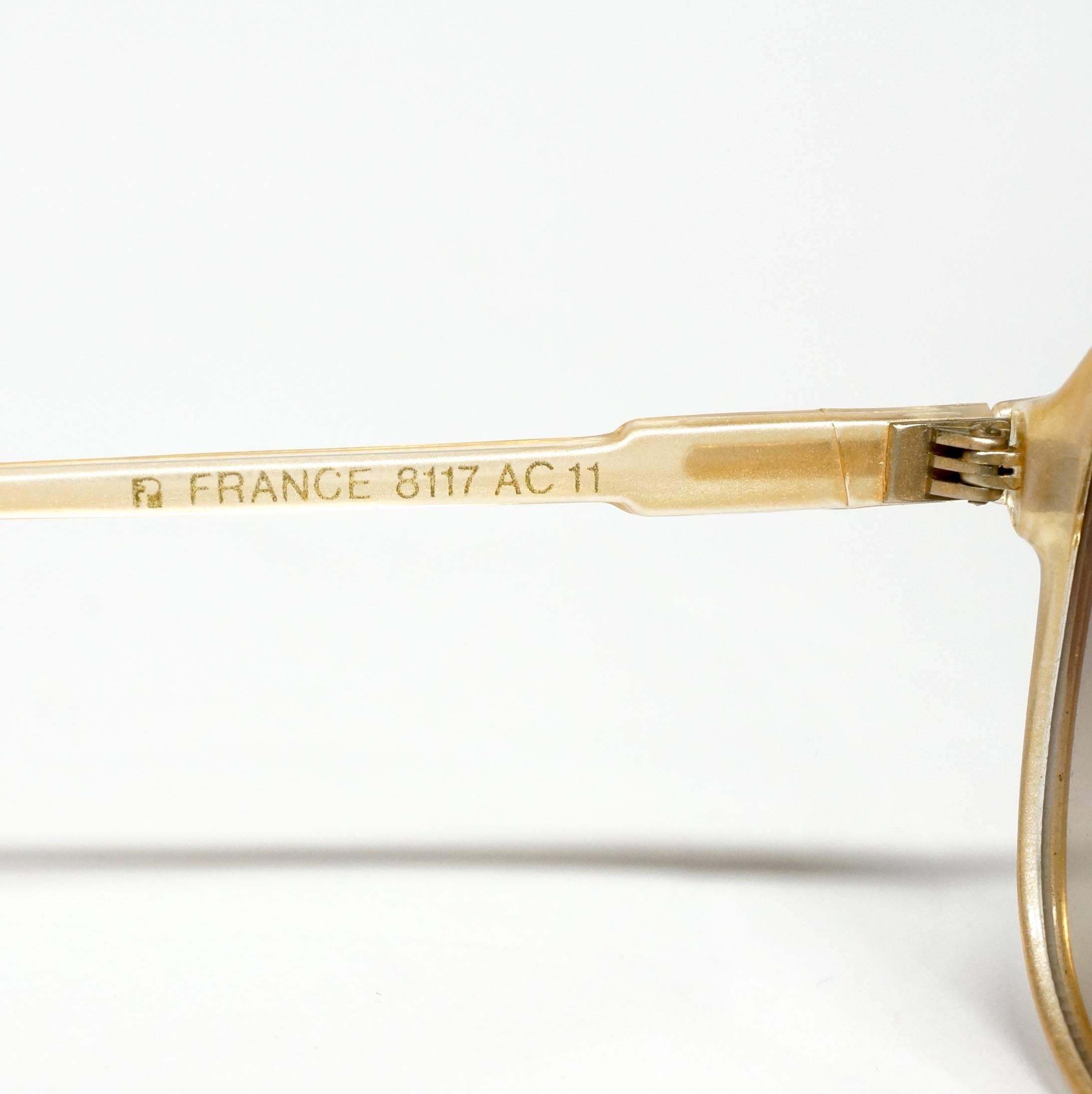 70s Courrèges vintage drop shape sunglasses in NOS condition  3