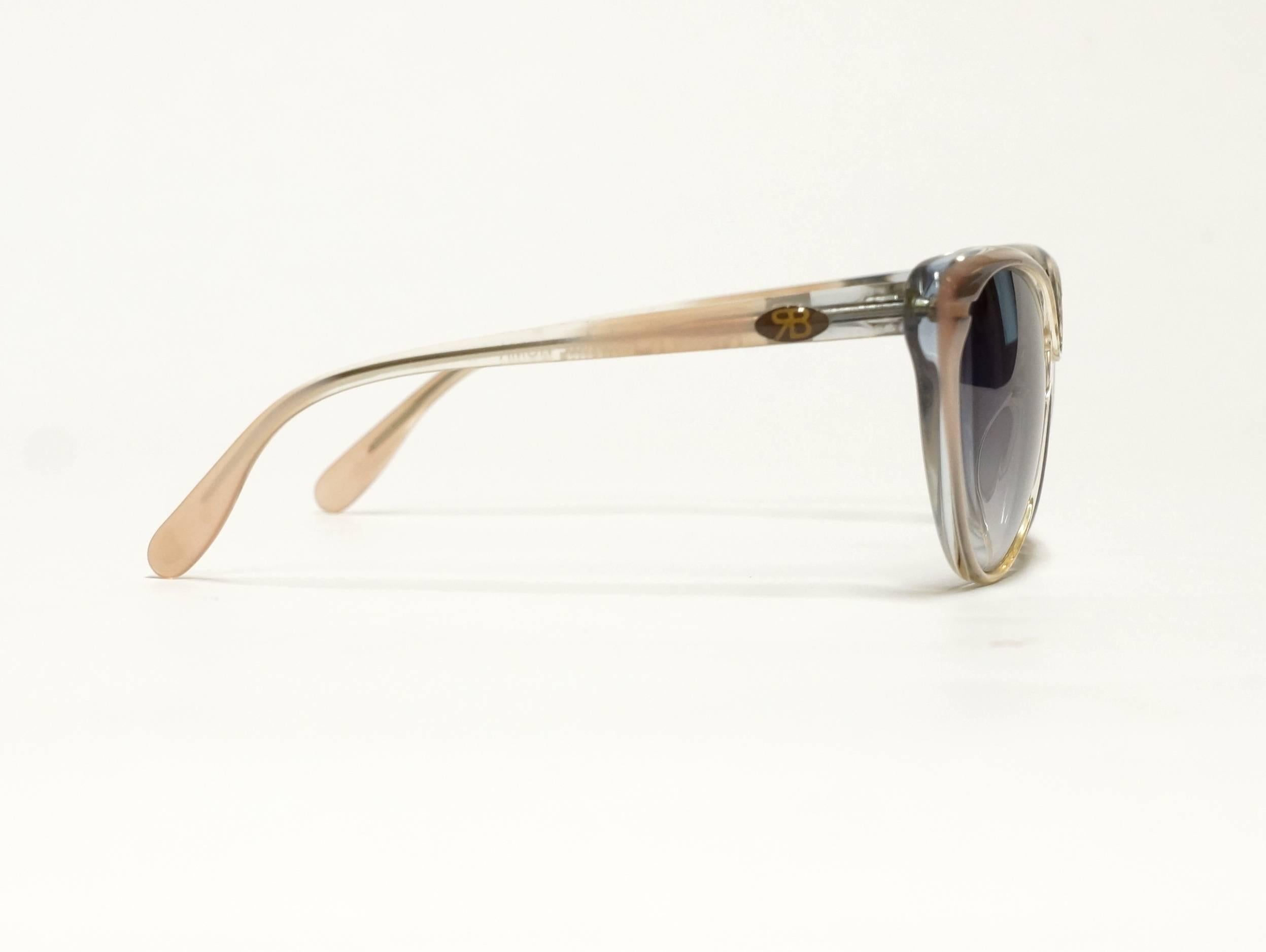 Renato Balestra 1980s Cat Eye Shape Vintage Sunglasses model RB 33-589 For Sale 2