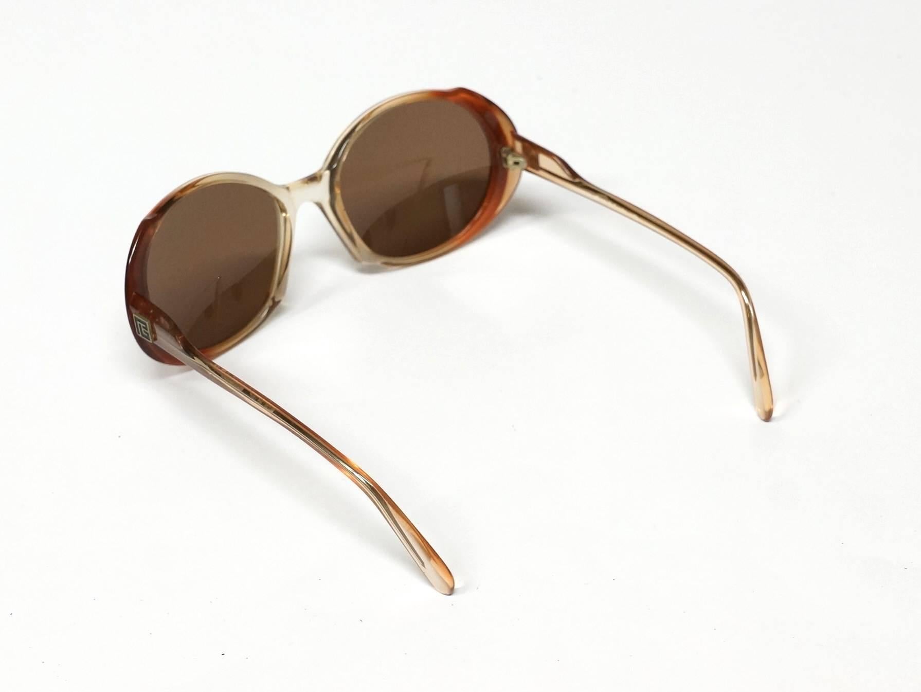 1970s French Vintage Sunglasses by Pierre Balmain  For Sale 2