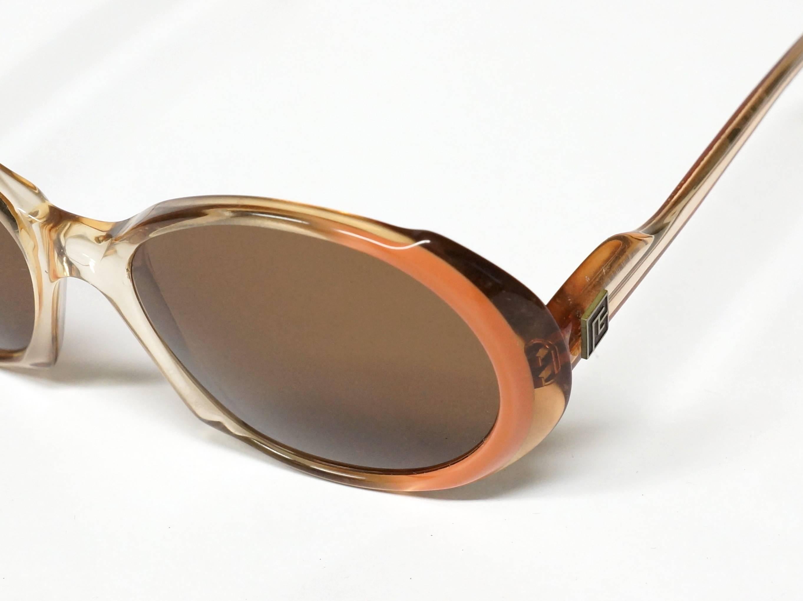 1970s French Vintage Sunglasses by Pierre Balmain  For Sale 6