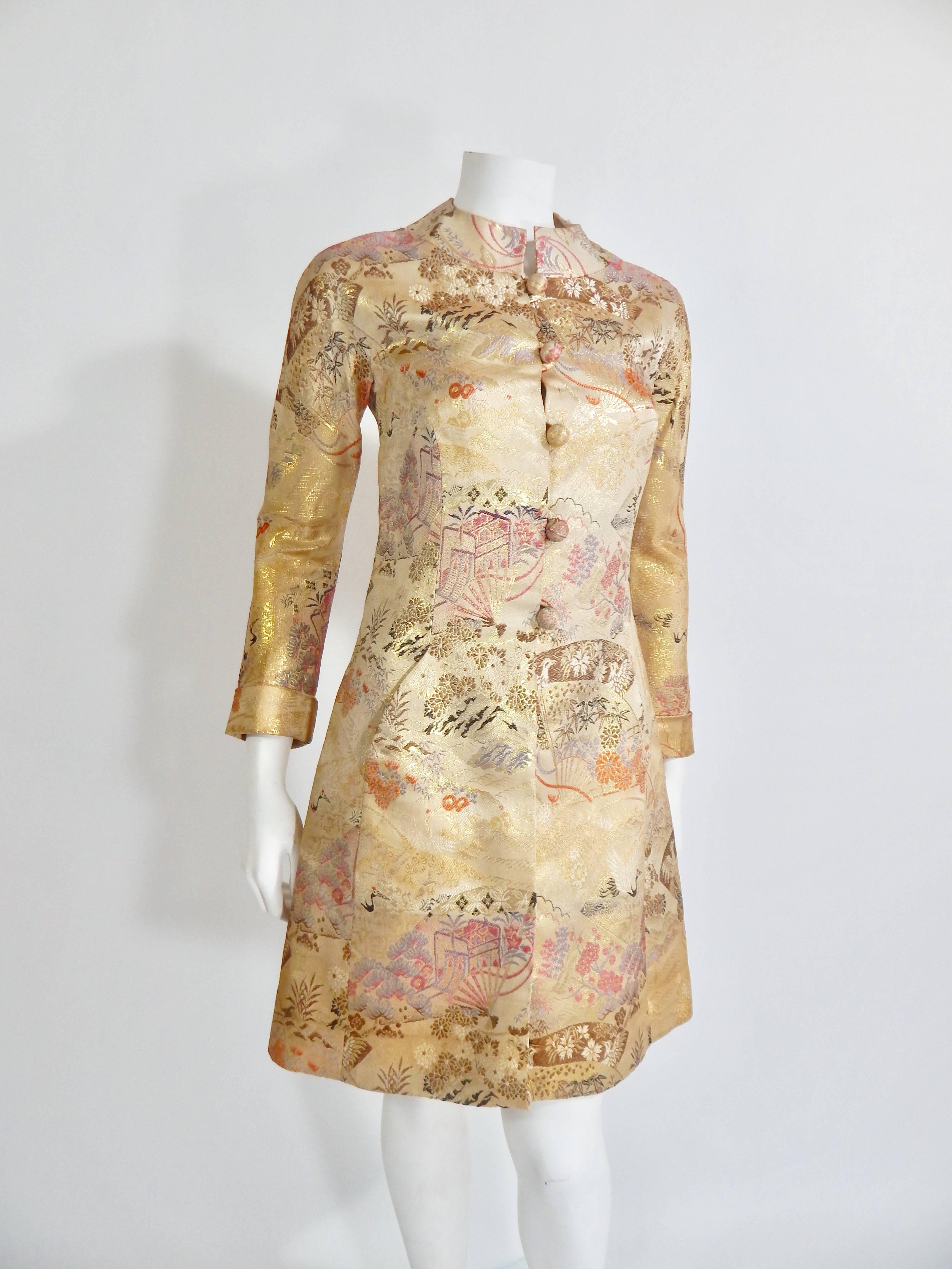 Henri Bendel Asian Silk Coat, 1960s  In Good Condition For Sale In Long Island City, NY