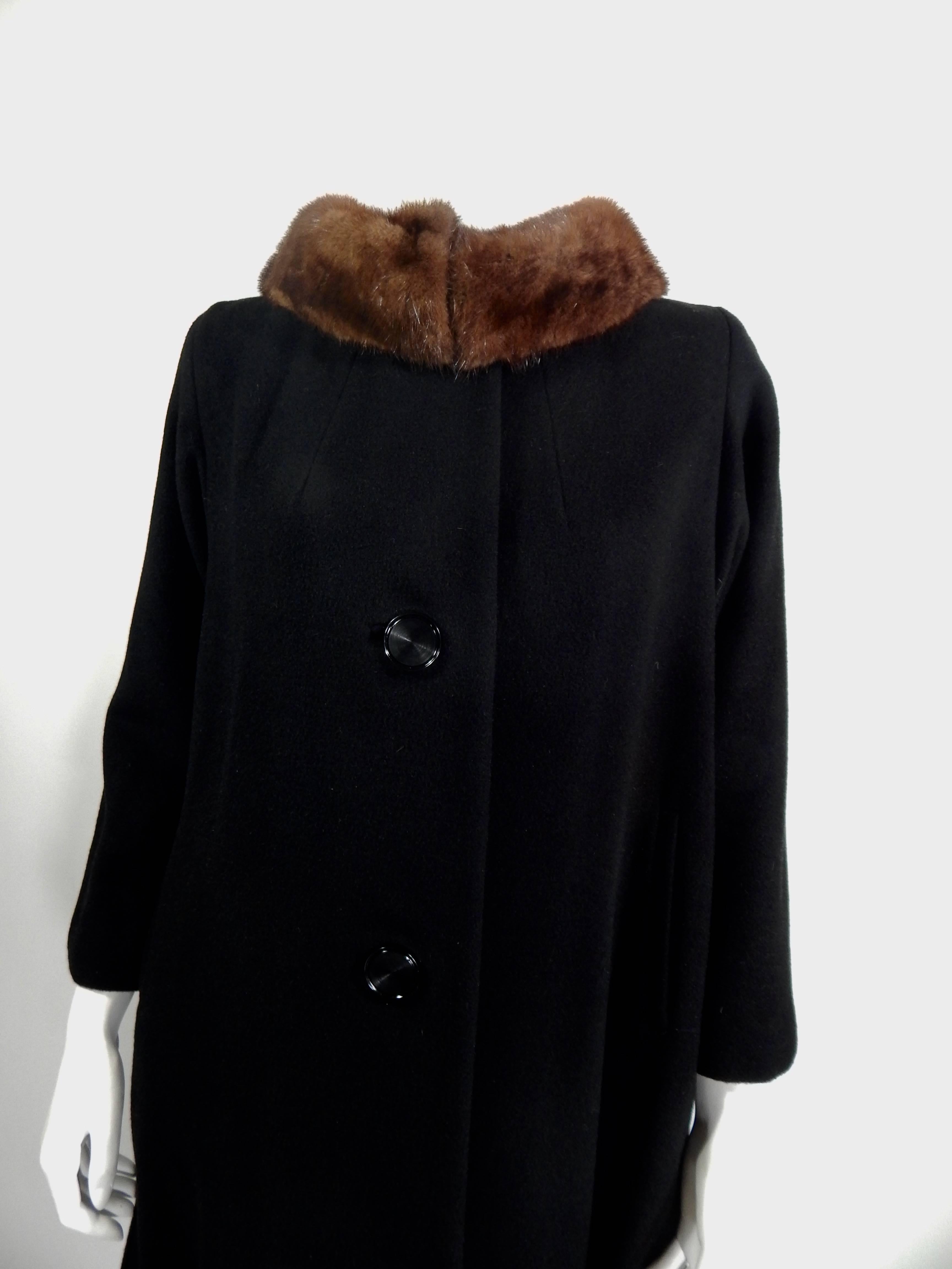 Black Cashmere and Mink Fur Coat, 1950s   In Excellent Condition For Sale In Long Island City, NY