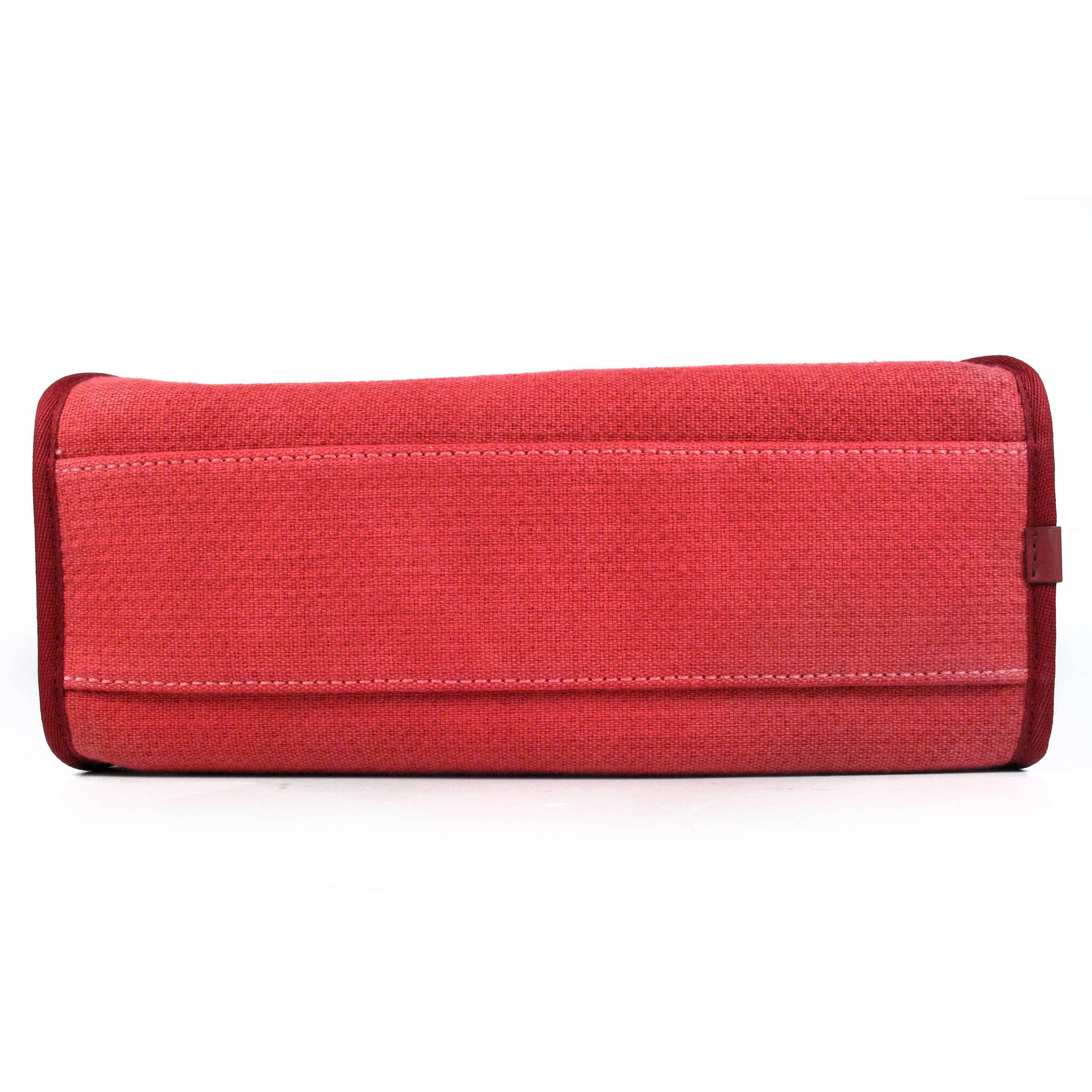Chanel Shoulder Bag - 2015 - Deauville Bowling Red CC Logo Silver Chain Handbag In Excellent Condition In Prahran, Victoria