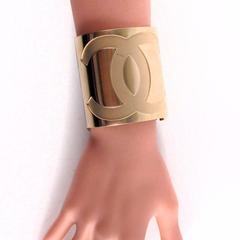 Chanel Mirror Bracelet - 2016 - Gold CC Logo Wide Cuff Charm Bangle 16S