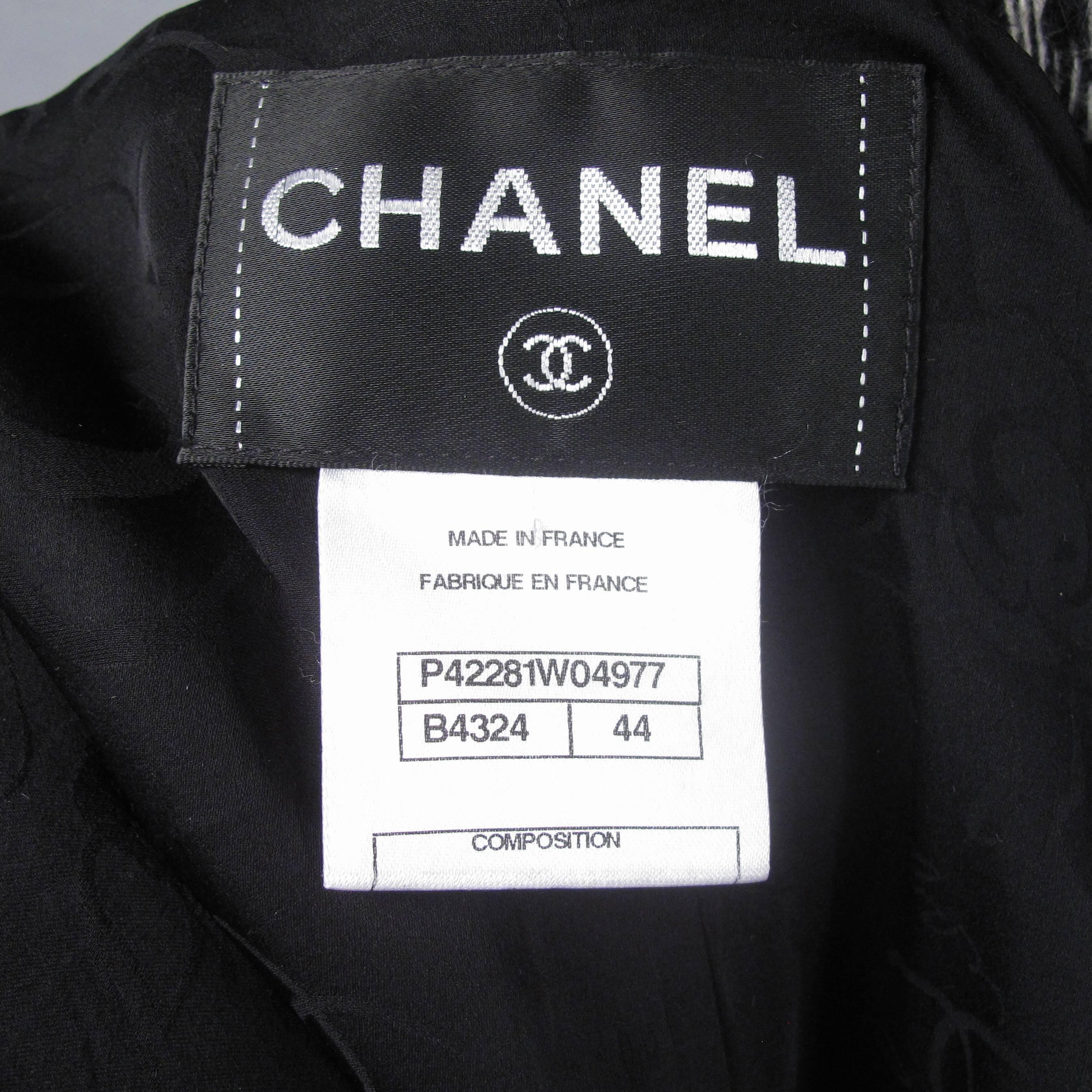 Women's Chanel Jacket - 10 12 44 - Gripoix Glass Buttons CC Logo Black White Gray Tweed