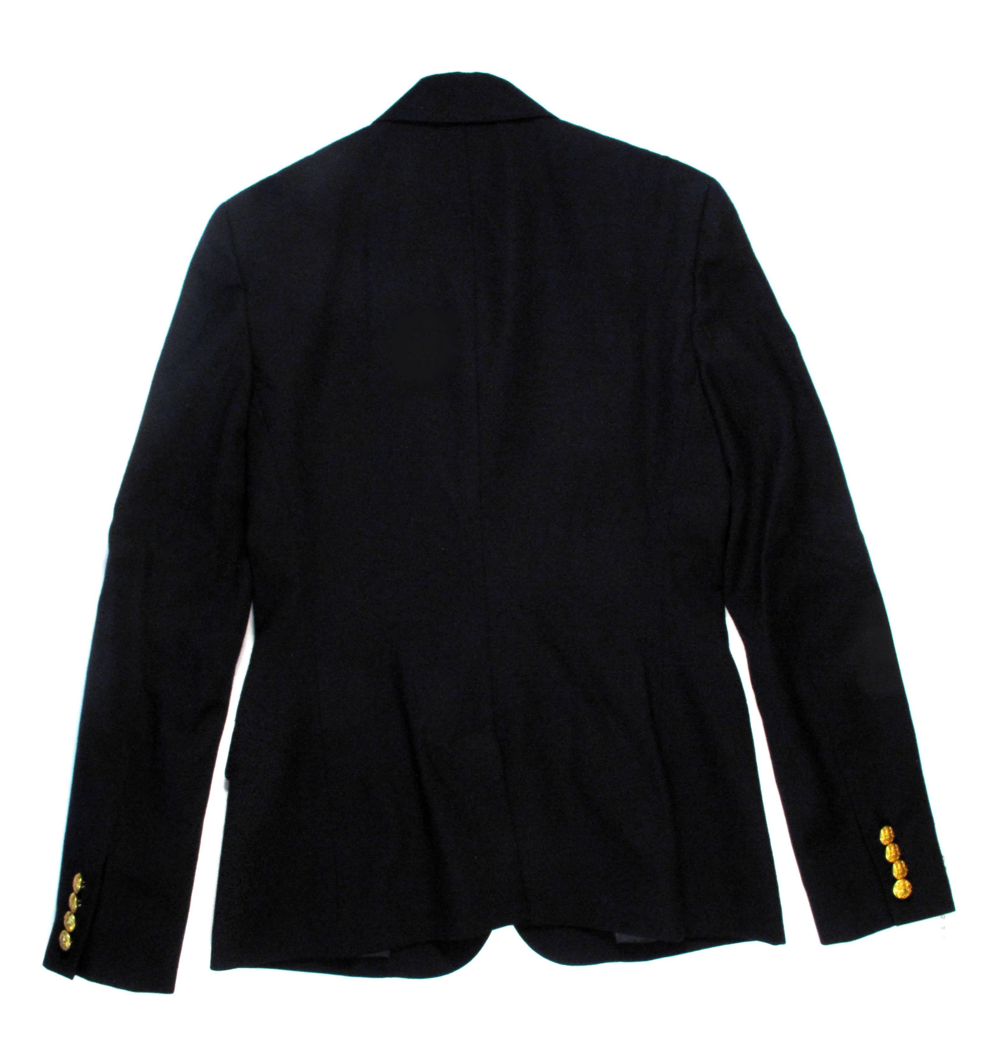 Ralph Lauren - Blazer Jacket

Size:  34  - US 2 - 4

Color:  Black

Material: 

Exterior: 100% Wool

Lining: 100% Viscose

------------------------------------------------------------

Details:

- gold embroidered logo patch at chest