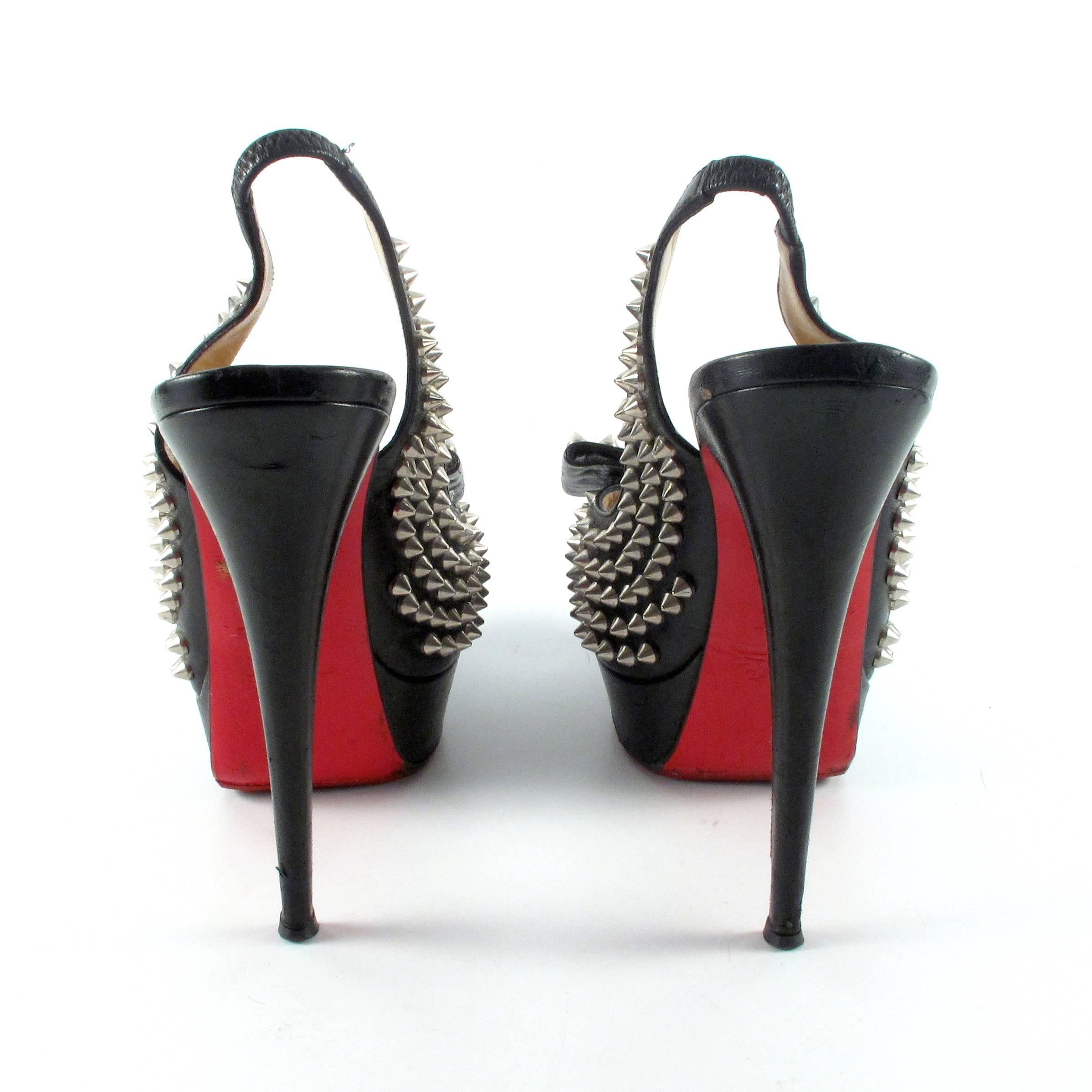 Women's Christian Louboutin Heels - 9 - 39 - Black Leather Studded Bow Clou Noued Pumps