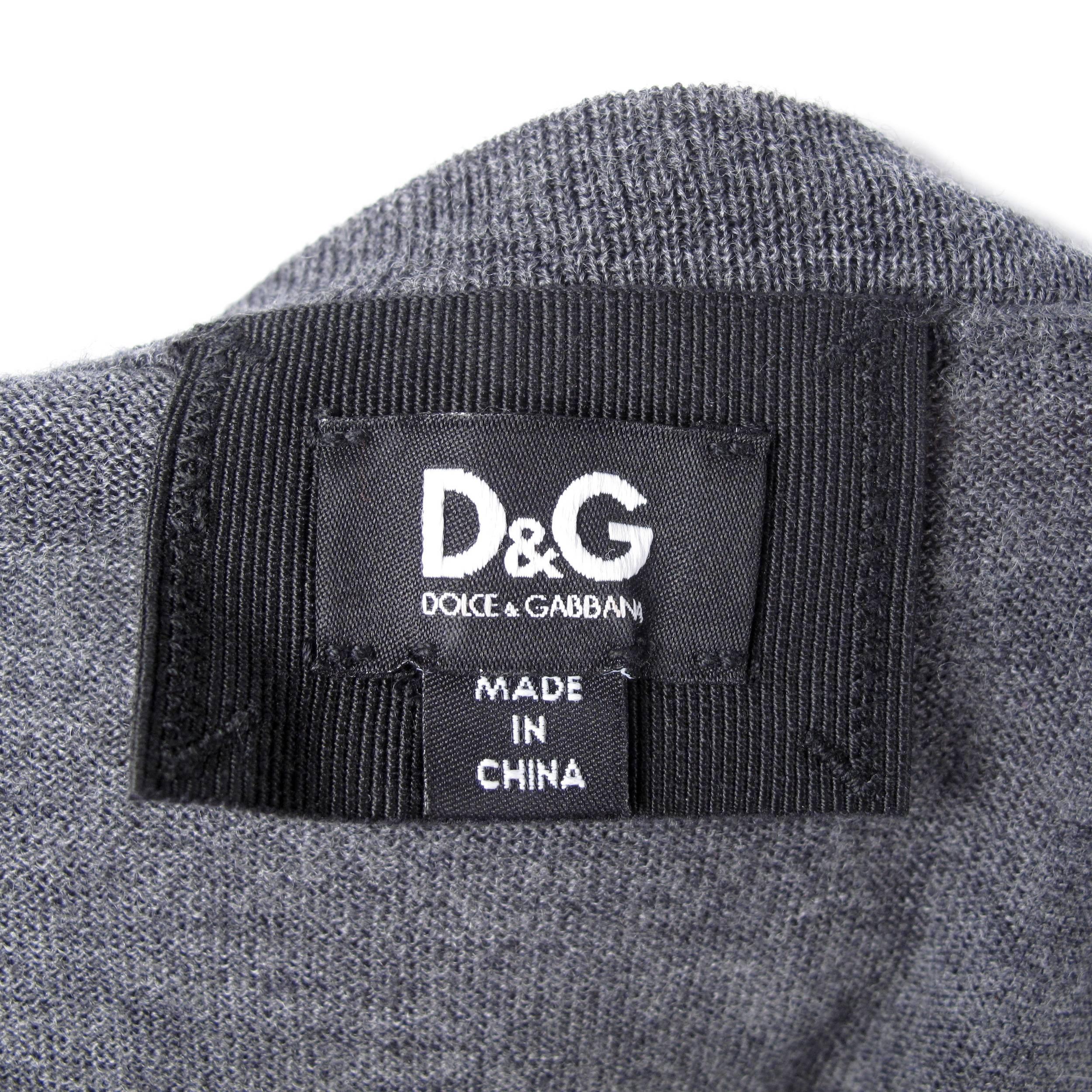 Dolce & Gabbana Cardigan - 12 - 44 - D & G Gray & Black Fringe Trim Wool Sweater In Excellent Condition In Prahran, Victoria