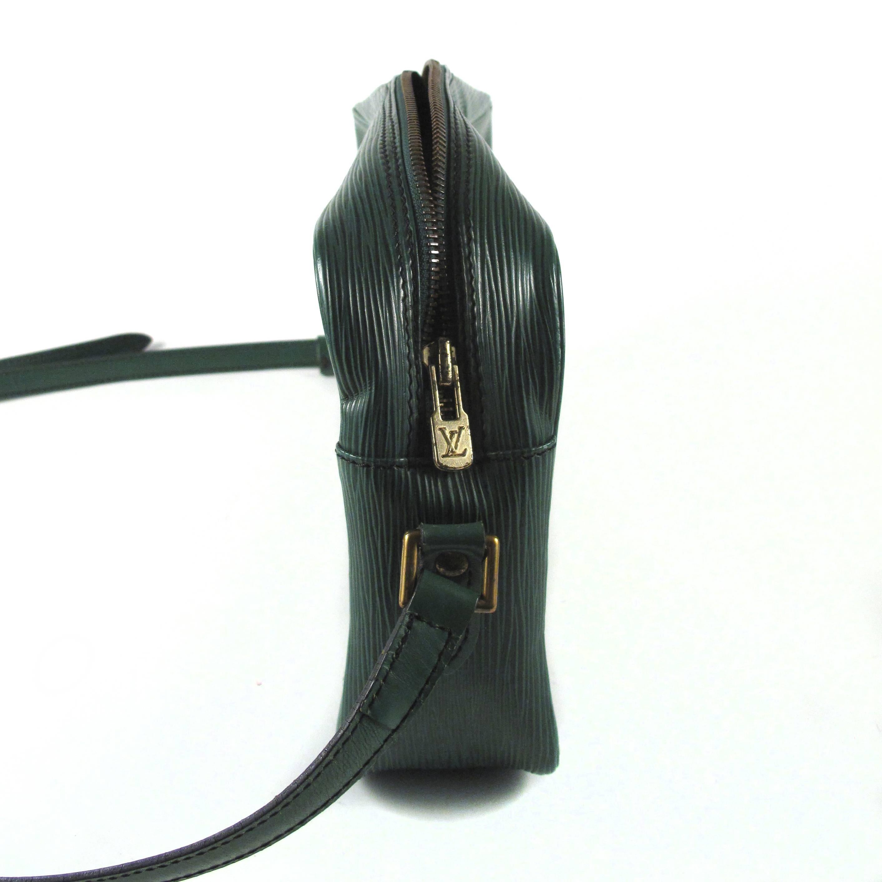 Louis Vuitton Bag - Green Leather Crossbody Shoulder Epi Trocadero Handbag In Fair Condition In Prahran, Victoria