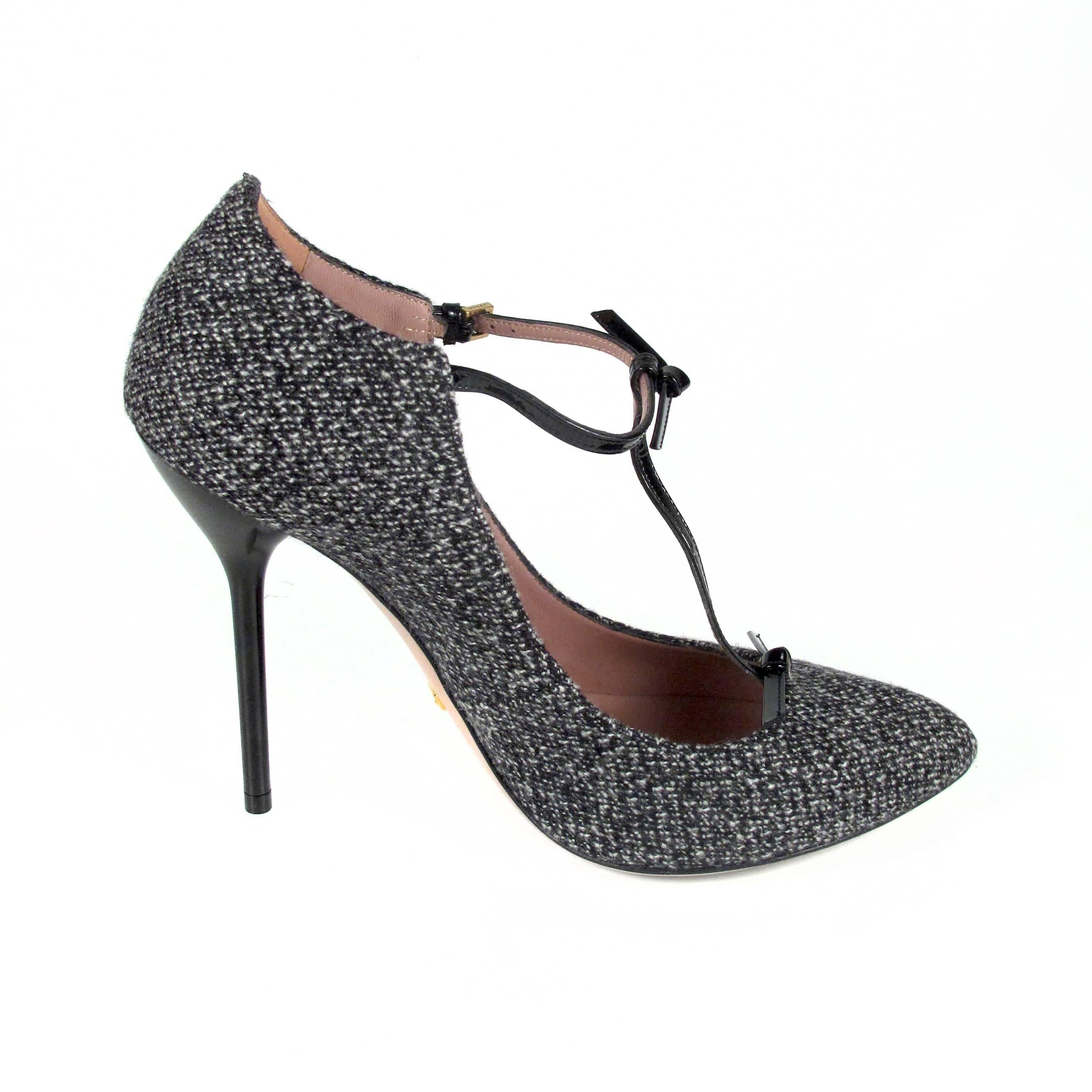 Gucci Heels - New - 6 - 36 - Black Gray Tweed Strappy Leather Gold Beverly Shoes In New Condition In Prahran, Victoria