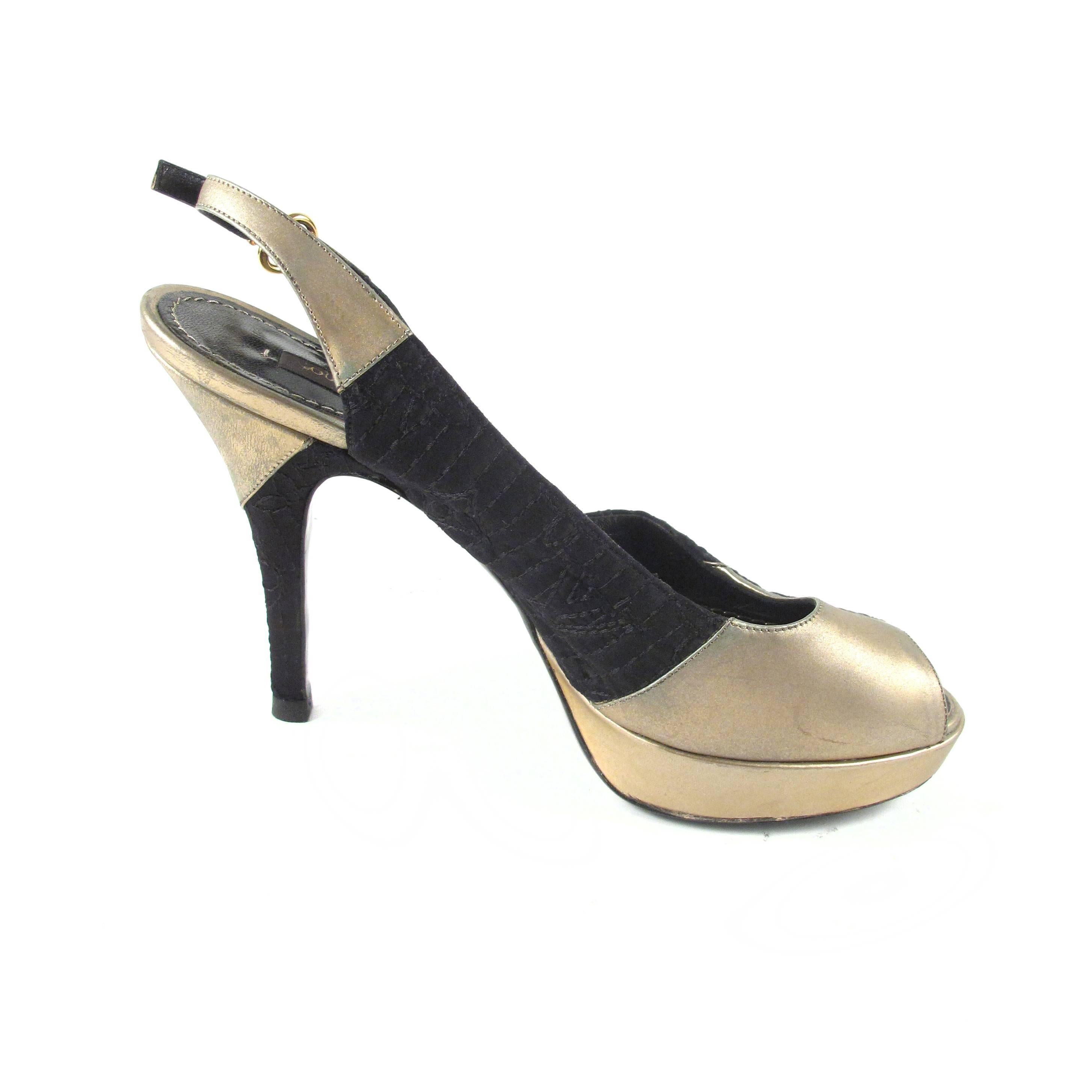 Louis Vuitton Heels - US 6.5 - 36.5 - Black Gold Leather Logo Slingback Shoes In Good Condition In Prahran, Victoria