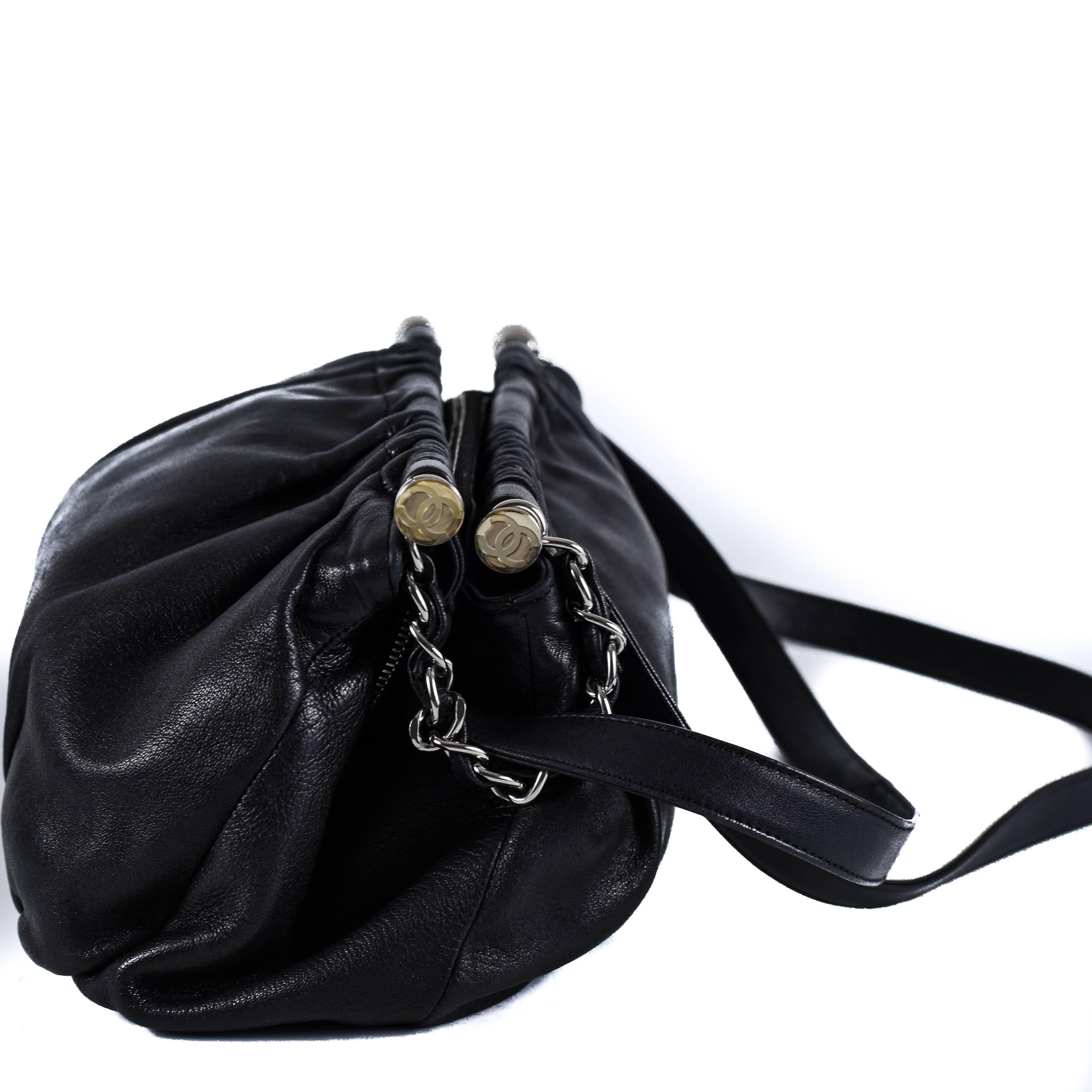 Women's Chanel Logo Frame Shoulder Handbag - Black Leather Silver CC Chain Handbag LAX