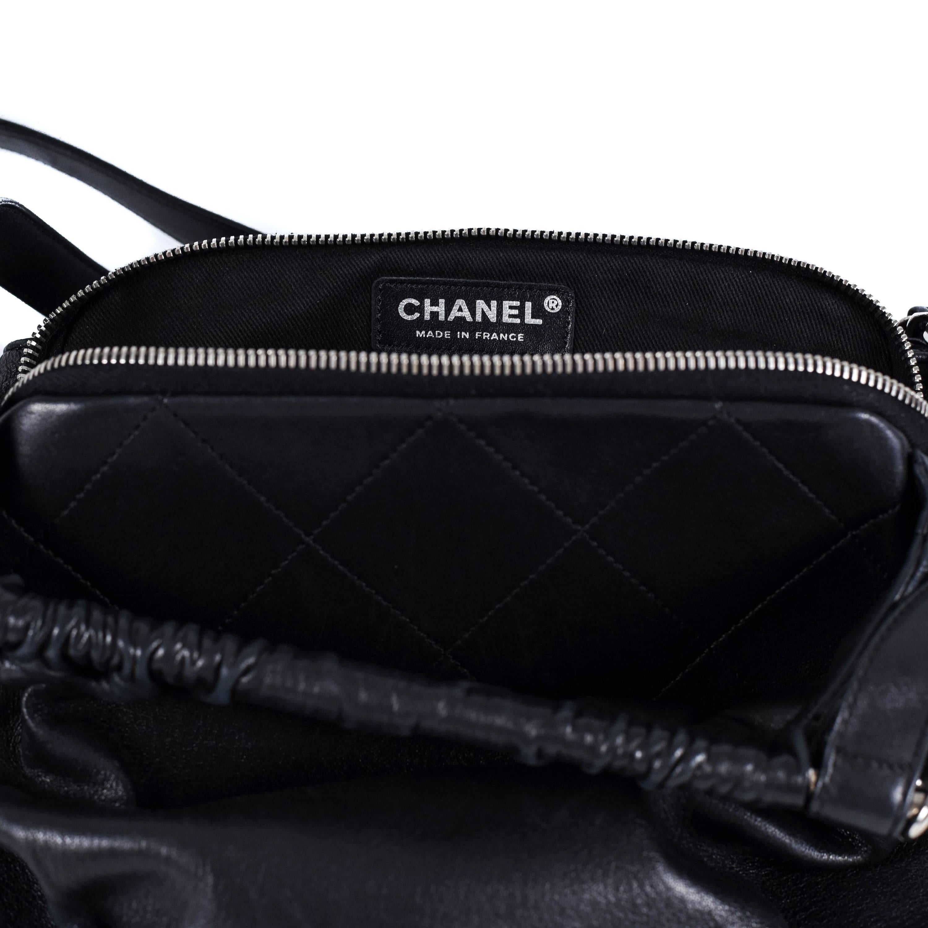 Chanel Logo Frame Shoulder Handbag - Black Leather Silver CC Chain Handbag LAX 3