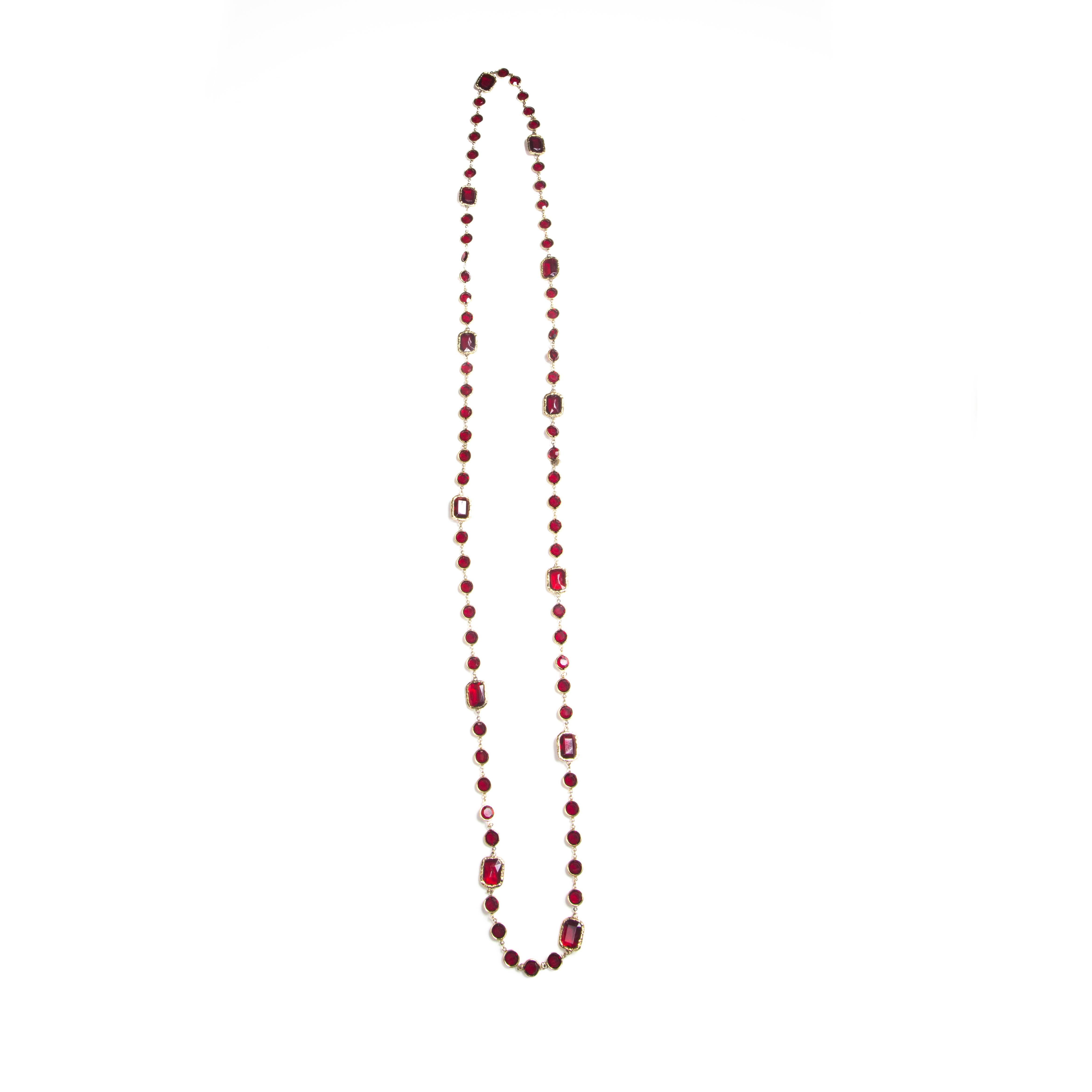 Chanel Pearl Chicklet Necklace Red Glass Gripoix Bead Charm Sautoir Vintage In Good Condition In Prahran, Victoria