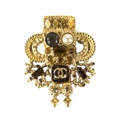 Chanel Robot Pearl Pin - 2016 - New Brooch Emoji Gripoix CC Brown Gold CC 16K