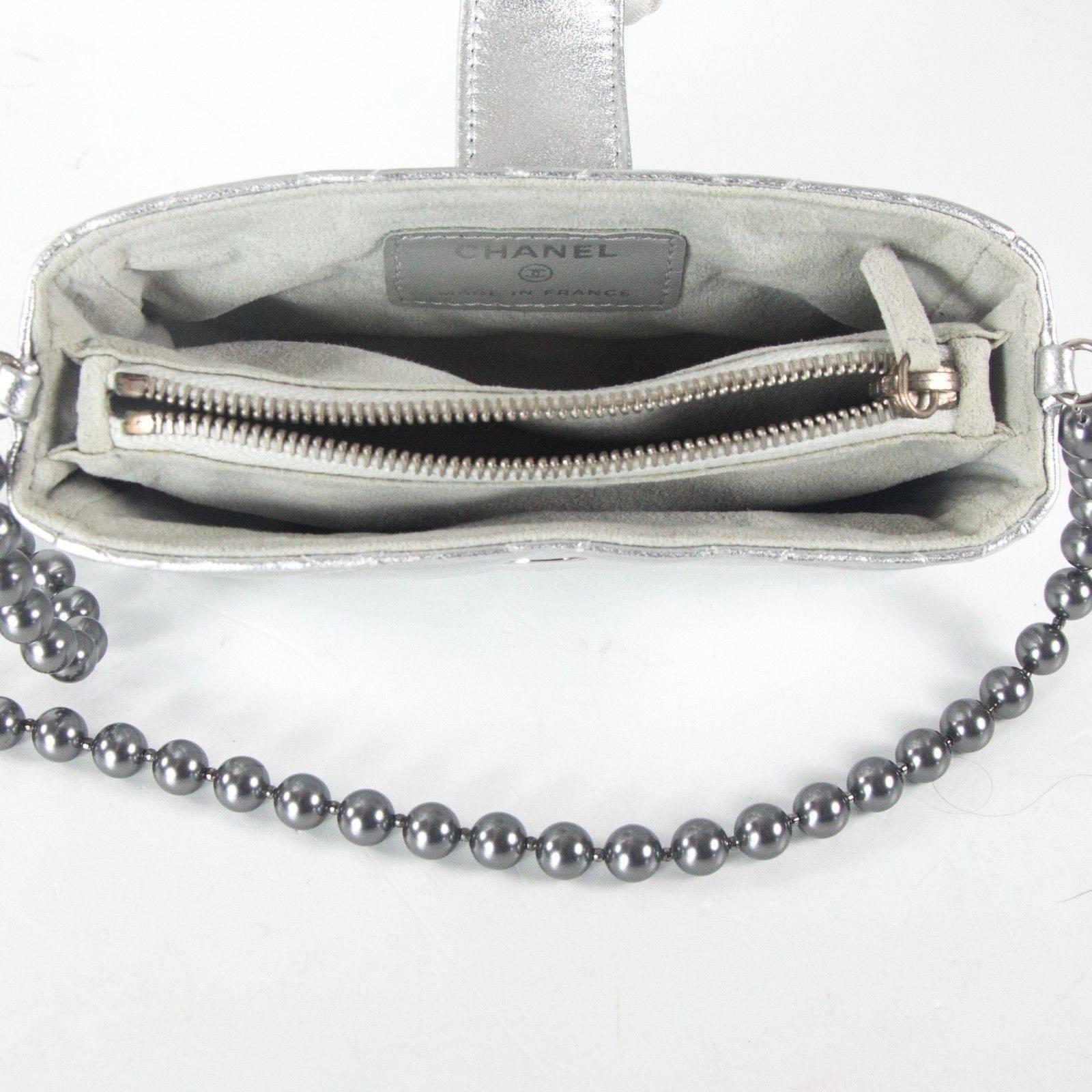 Chanel - New Pearl Crossbody Shoulder Bag - Silver Ocase CC Leather O Case Phone 3