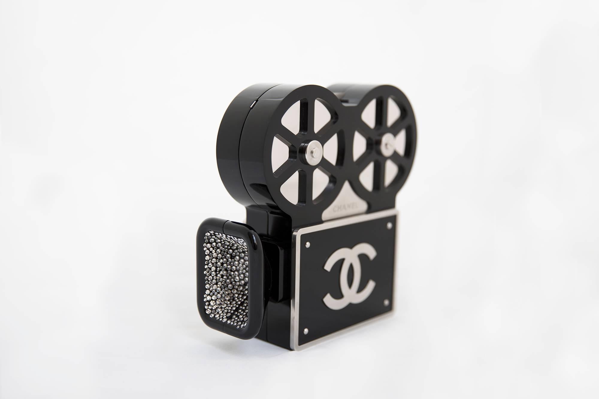 Chanel’s Paris in Rome Métiers d’Art Pre-Fall 2016 collection came to life in Cinecittà, Italy’s famous film studios. One of the most coveted pieces to come from the runway show was the film camera minaudière. Taking inspiration from the shape of an