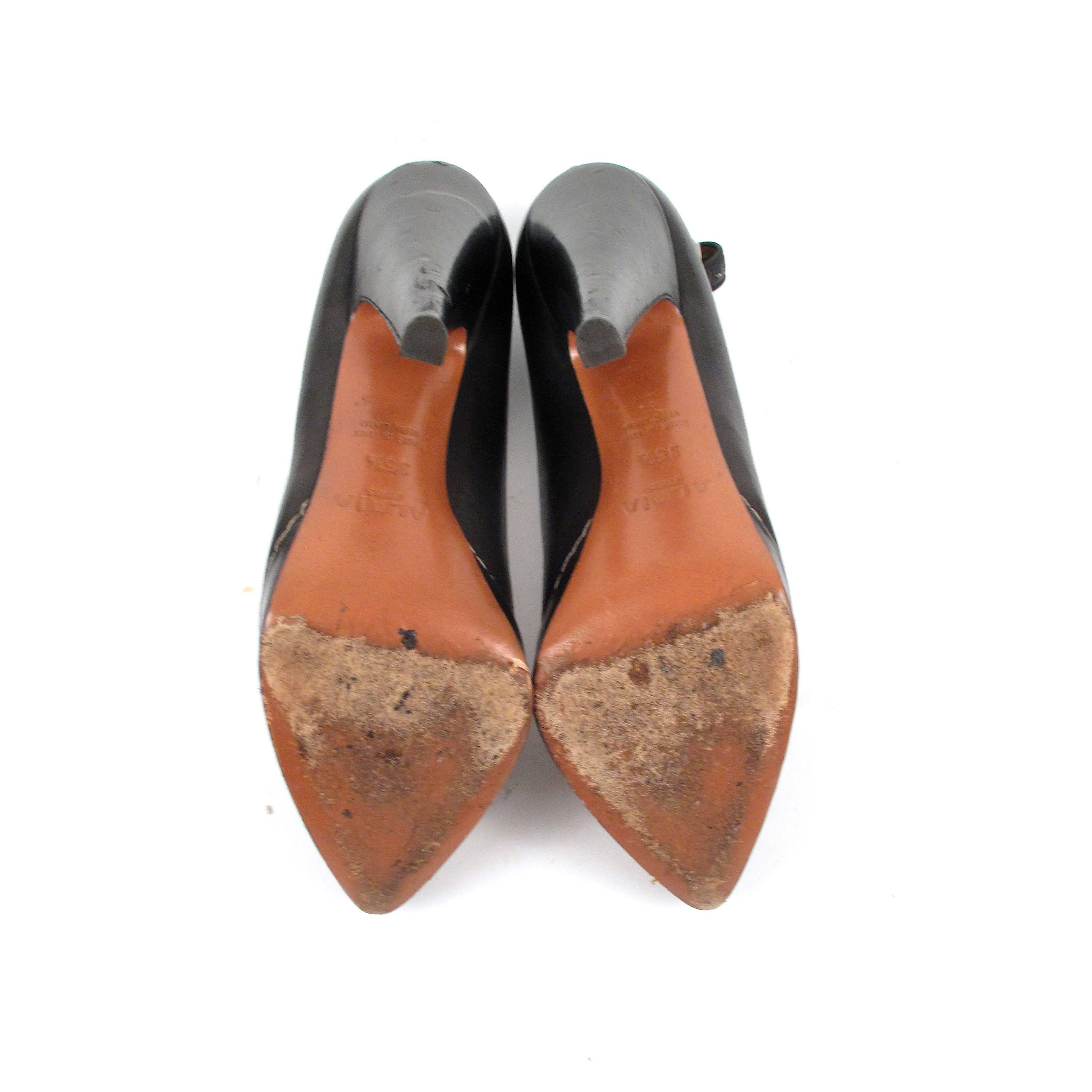 Women's Alaia Heels - US 5.5 - 35.5 - Black Ankle Strap Pumps Pointed Shoes 5 6 35 36