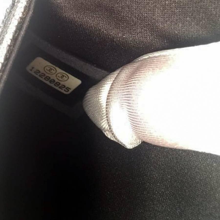 Chanel Lace Crystal Bow Clutch - 2009 Black White Satin CC Logo Silver Handbag For Sale 3