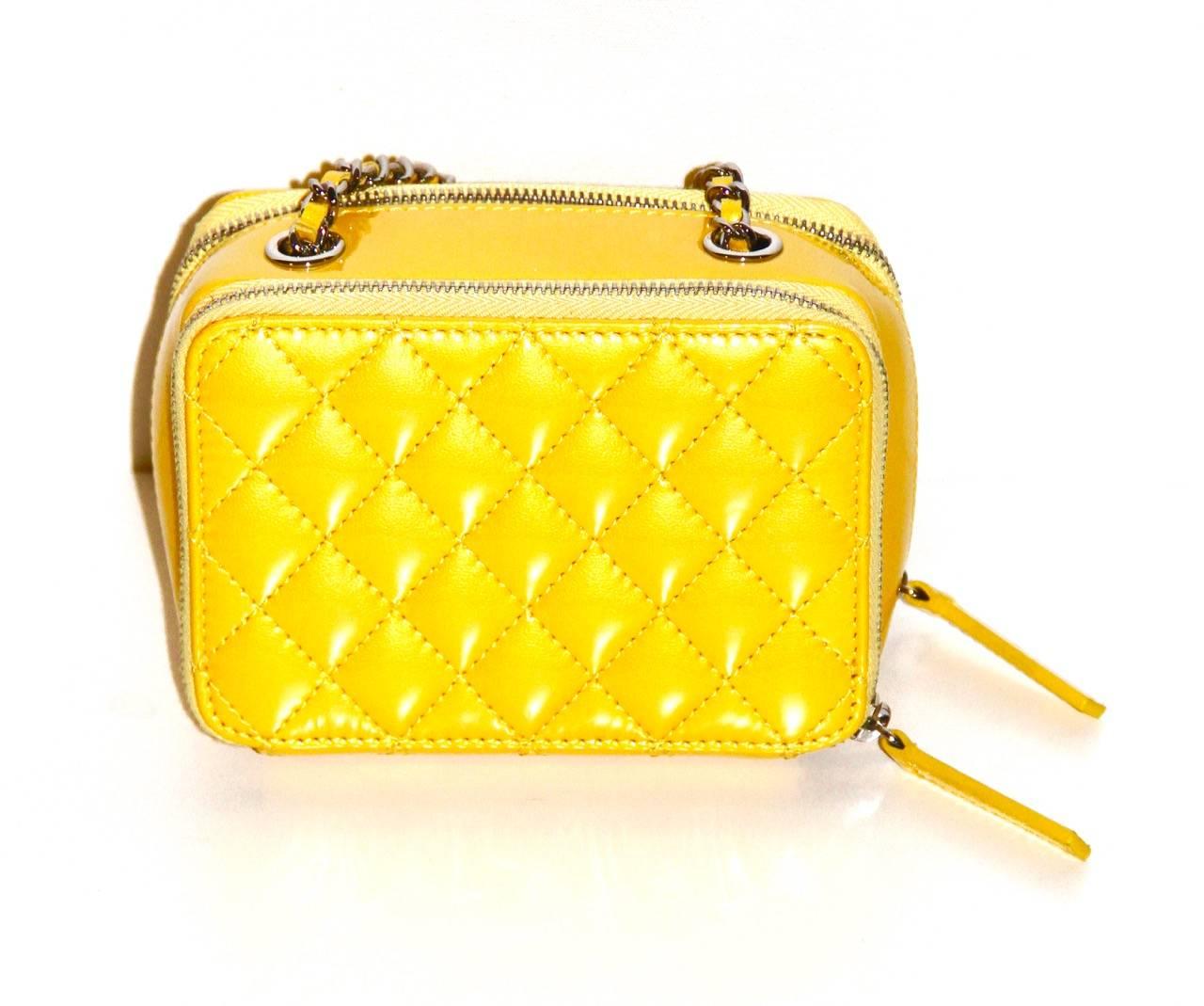 Chanel Quilted Patent Leather Mini Pocket Box Bag In New Condition In Geneva, CH