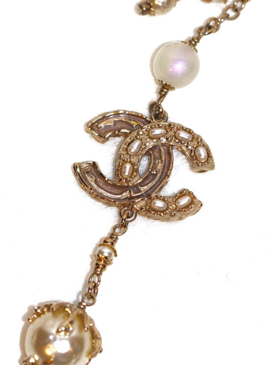 Chanel Must-Have 12A Necklace Antique Gold-tone and Pastel Colors In New Condition In Geneva, CH