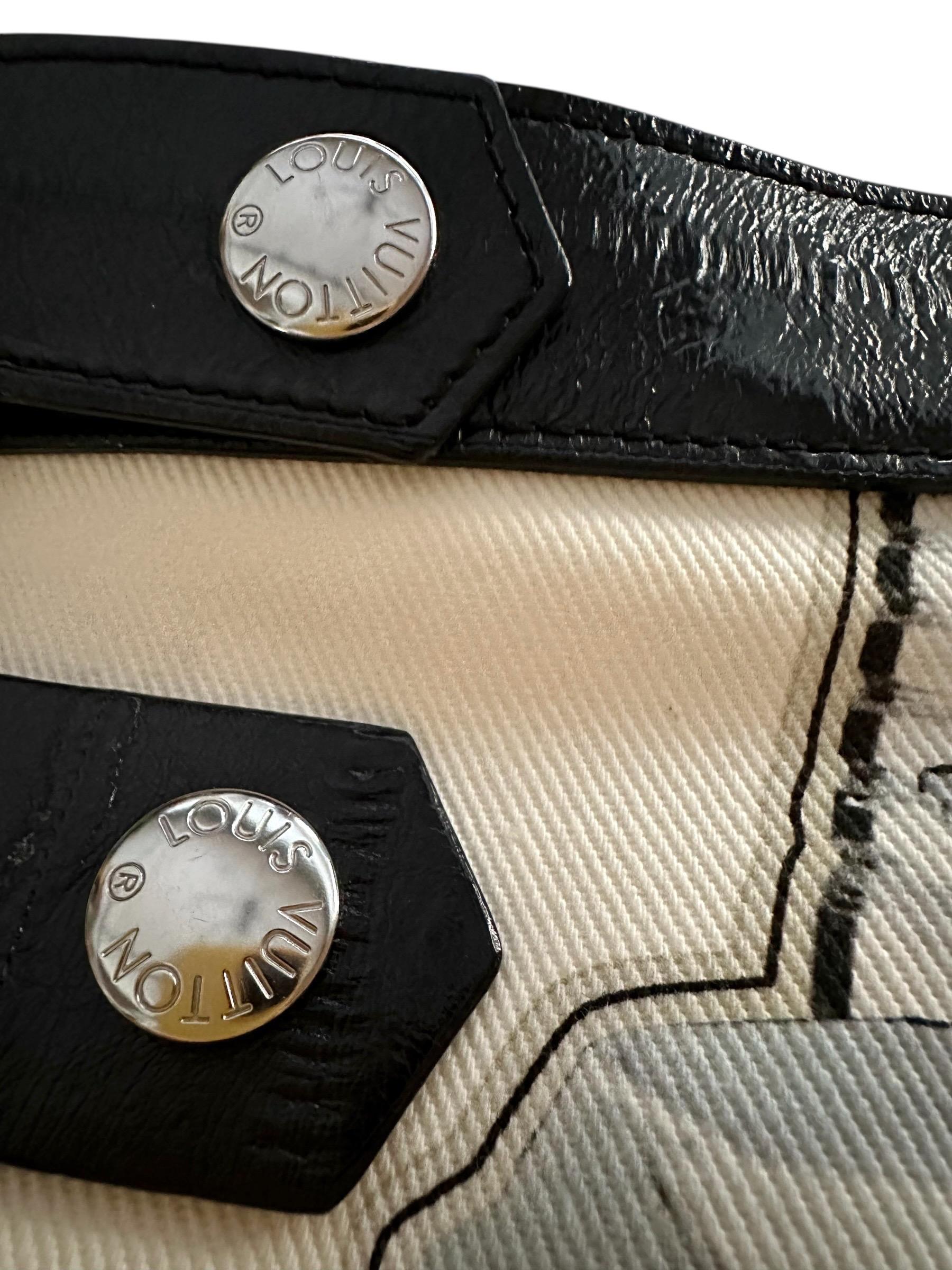 Louis Vuitton by Nicolas Ghesquière SS 2015 Ready to Wear Rock mit Sticker-Print Damen im Angebot
