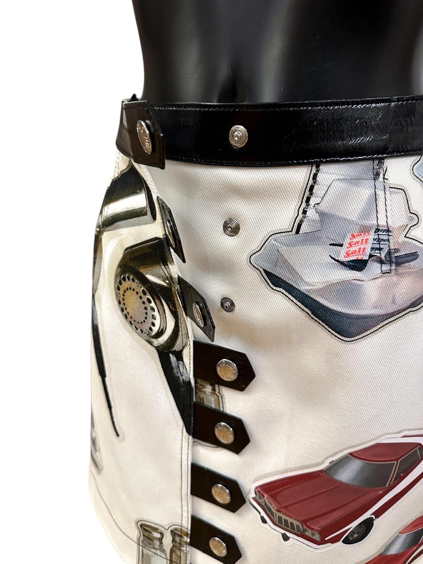 Louis Vuitton by Nicolas Ghesquière SS 2015 Ready to Wear Rock mit Sticker-Print im Zustand „Hervorragend“ im Angebot in Geneva, CH