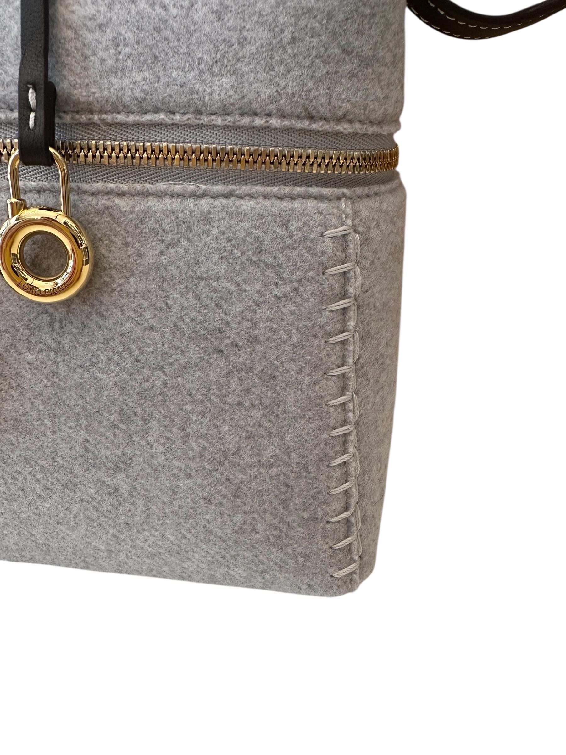 Loro Piana Gris Cachemire L27 Sac Extra en vente 7