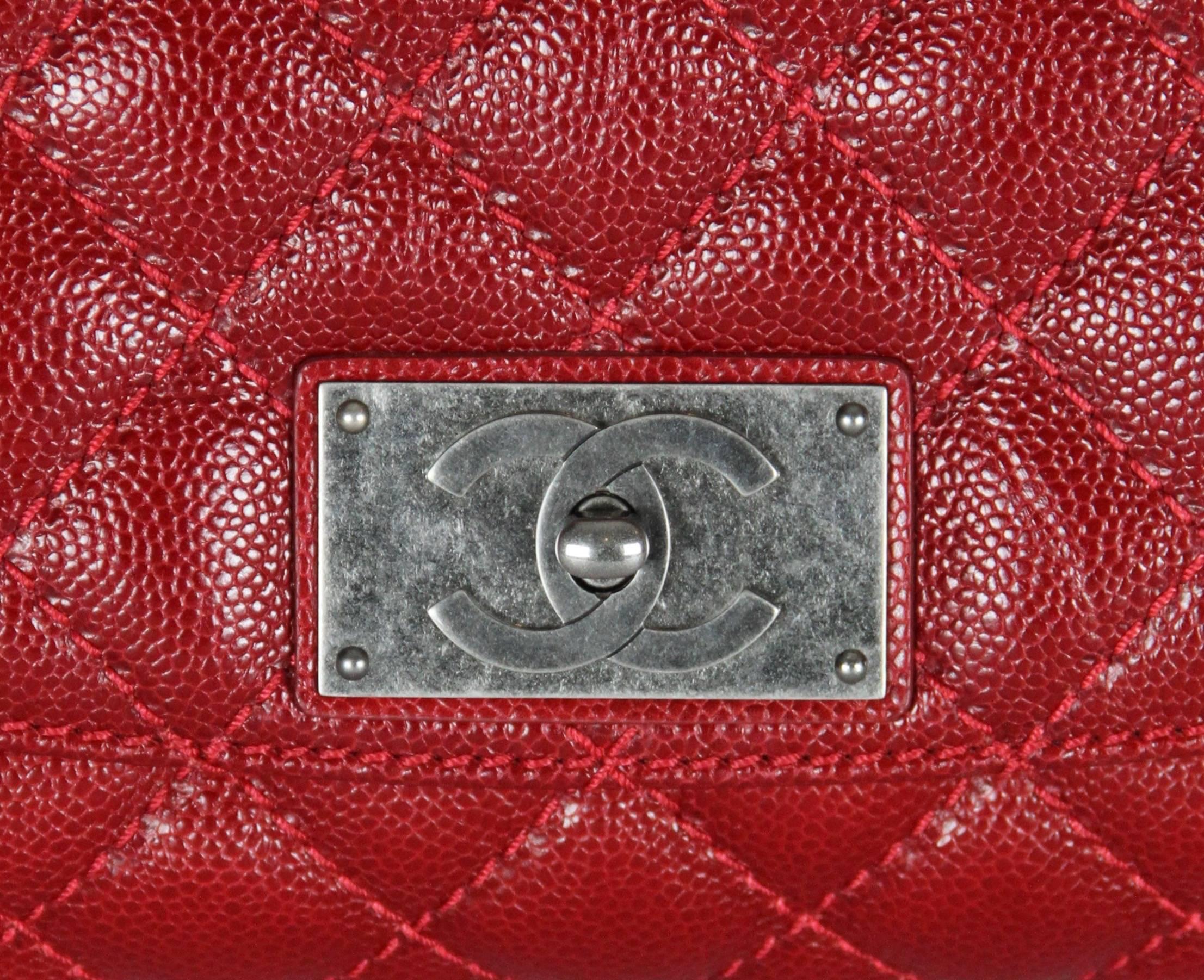  CHANEL Shiny Red Grained Leather Messenger Bag  1