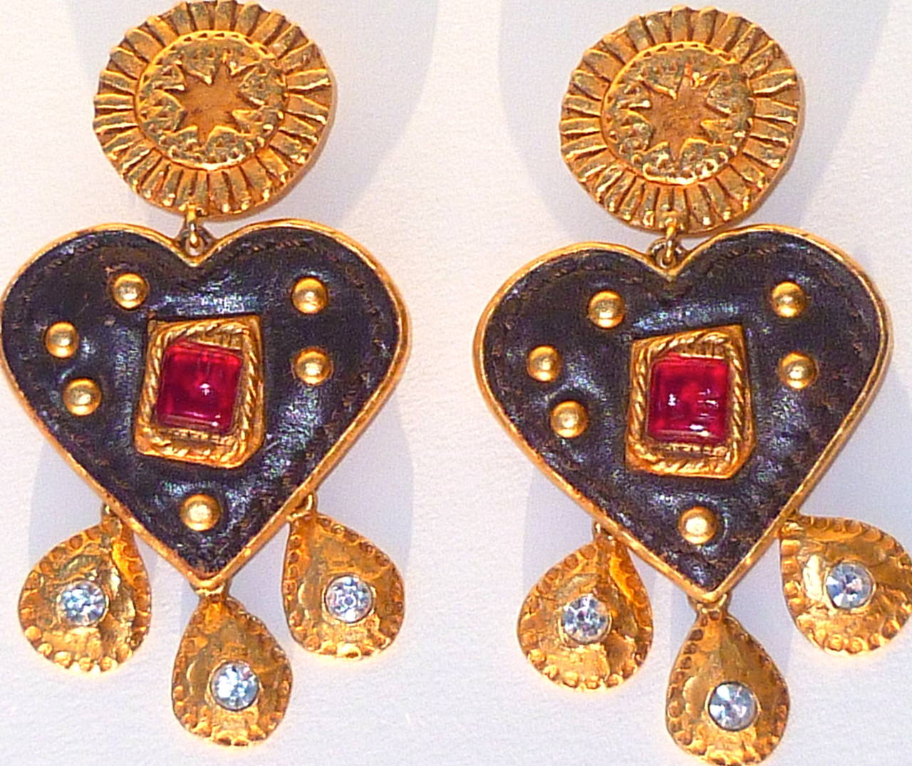 1990s Christian Lacroix Ear Clips In Excellent Condition In New York, NY