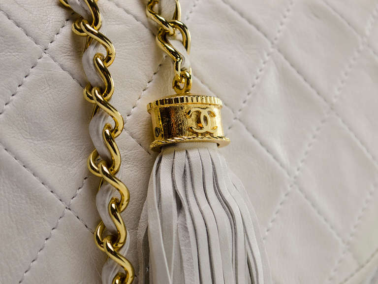 Chanel Vintage Lambskin Tassel Flap Bag In Fair Condition For Sale In San Diego, CA