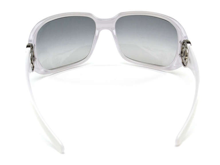 runway sunglasses