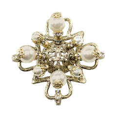 Chanel 07A Brushed Silver & Pearl Brooch