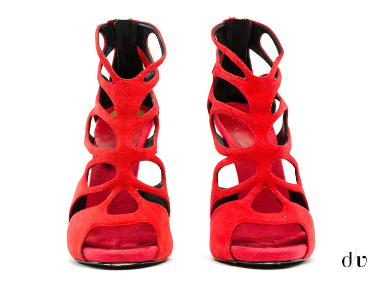 Giuseppe Zanotti Alien Red Suede Heels In Excellent Condition In San Diego, CA