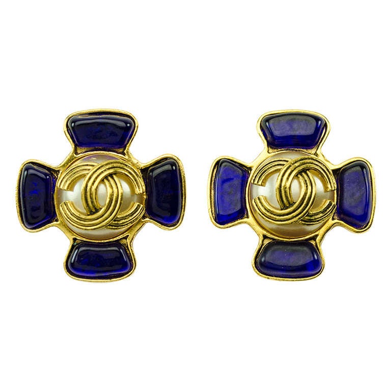 Chanel Vintage 94A Glass Poured Earrings For Sale